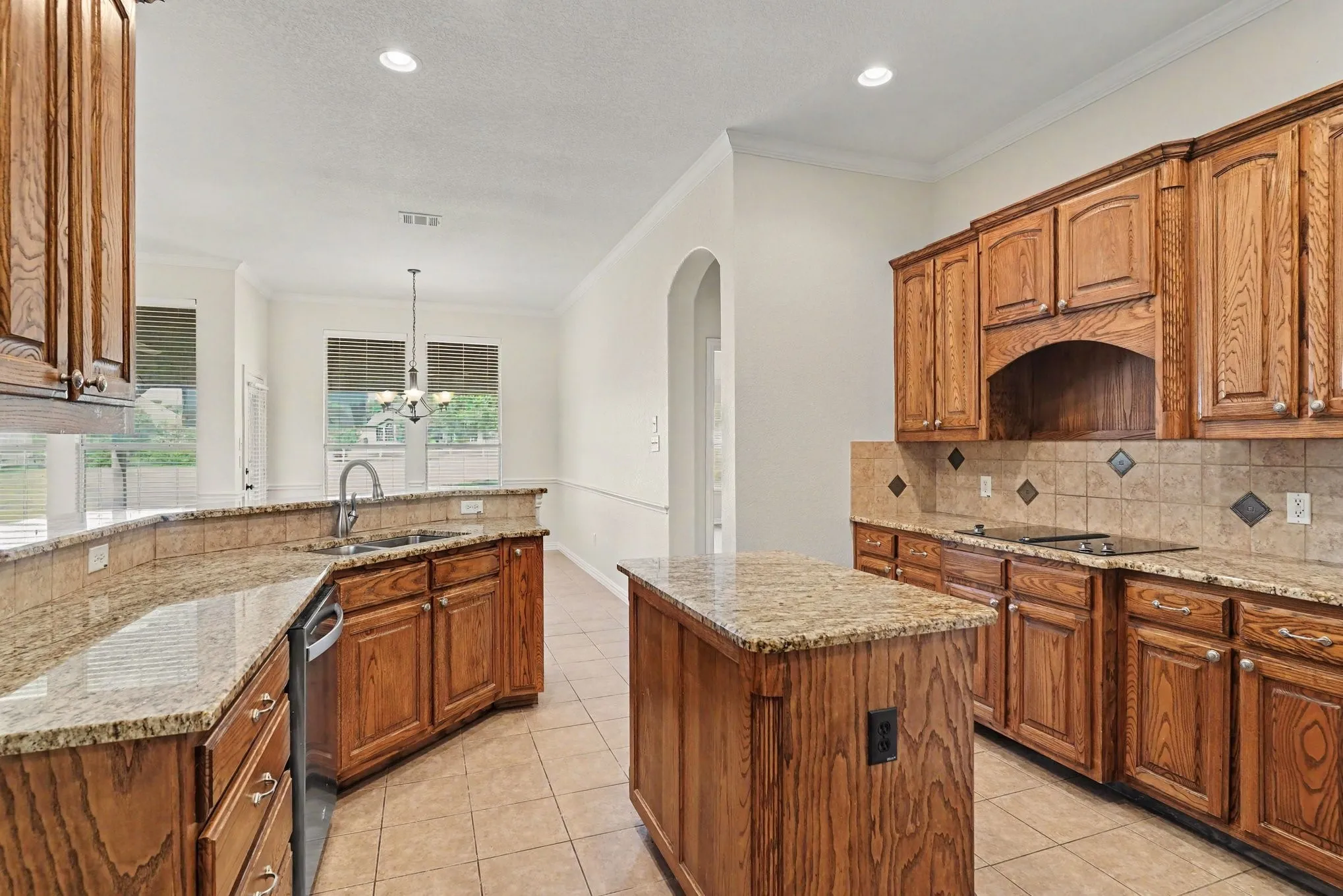 Single Family Residence For Sale in Johnson County , 4056 Running Brook Drive, Joshua, Texas 76058, 4 Bedroom, 3 Bathroom, 2 Garage spaces, 2,578 Sqft, built in 2006, mls#21360236, Real Estate Agent in Joshua, Homes For Sale in Johnson county, Homes For Sale in Joshua, Realtor in Joshua Texas, Real Estate Brokerage Independent Realty Texas, Luminita Cordes Realtor