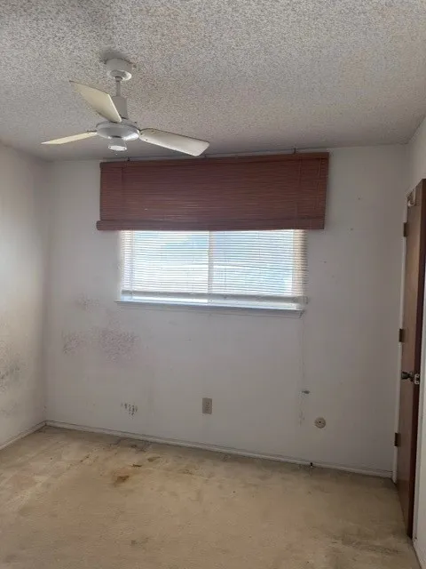 Single Family Residence For Sale in Tarrant County , 2703 Capistrano Court S, Arlington, Texas 76015, 3 Bedroom, 2 Bathroom, 2 Garage spaces, 1,317 Sqft, built in 1981, mls#21359952, Real Estate Agent in Arlington, Homes For Sale in Tarrant county, Homes For Sale in Arlington, Realtor in Arlington Texas, Real Estate Brokerage Independent Realty Texas, Luminita Cordes Realtor