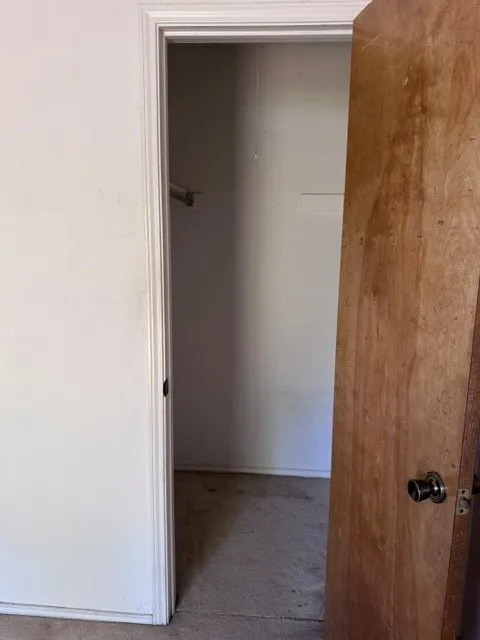 Single Family Residence For Sale in Tarrant County , 2703 Capistrano Court S, Arlington, Texas 76015, 3 Bedroom, 2 Bathroom, 2 Garage spaces, 1,317 Sqft, built in 1981, mls#21359952, Real Estate Agent in Arlington, Homes For Sale in Tarrant county, Homes For Sale in Arlington, Realtor in Arlington Texas, Real Estate Brokerage Independent Realty Texas, Luminita Cordes Realtor