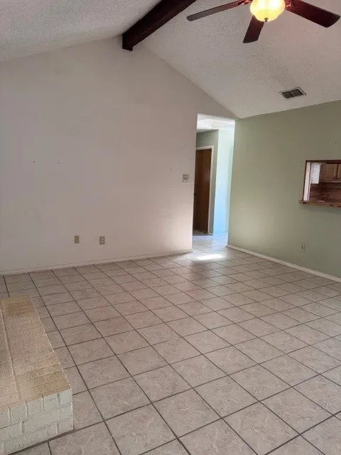 Single Family Residence For Sale in Tarrant County , 2703 Capistrano Court S, Arlington, Texas 76015, 3 Bedroom, 2 Bathroom, 2 Garage spaces, 1,317 Sqft, built in 1981, mls#21359952, Real Estate Agent in Arlington, Homes For Sale in Tarrant county, Homes For Sale in Arlington, Realtor in Arlington Texas, Real Estate Brokerage Independent Realty Texas, Luminita Cordes Realtor