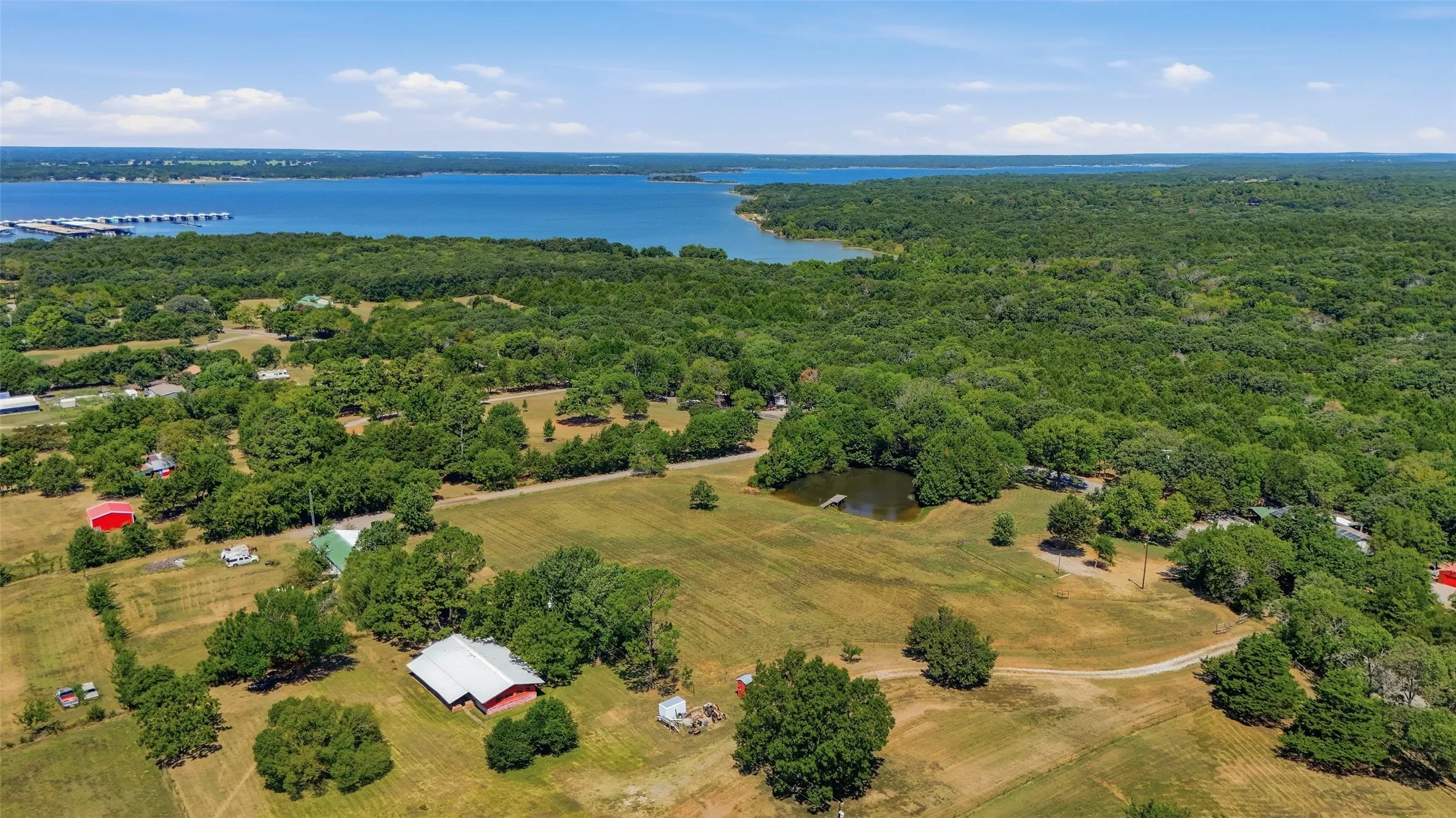 Single Family Residence For Sale in Grayson County , 2134 Flowing Wells Road, Pottsboro, Texas 75076, 3 Bedroom, 1 Bathroom, Garage spaces, 1,081 Sqft, built in 1980, mls#21356749, Real Estate Agent in Pottsboro, Homes For Sale in Grayson county, Homes For Sale in Pottsboro, Realtor in Pottsboro Texas, Real Estate Brokerage Independent Realty Texas, Luminita Cordes Realtor