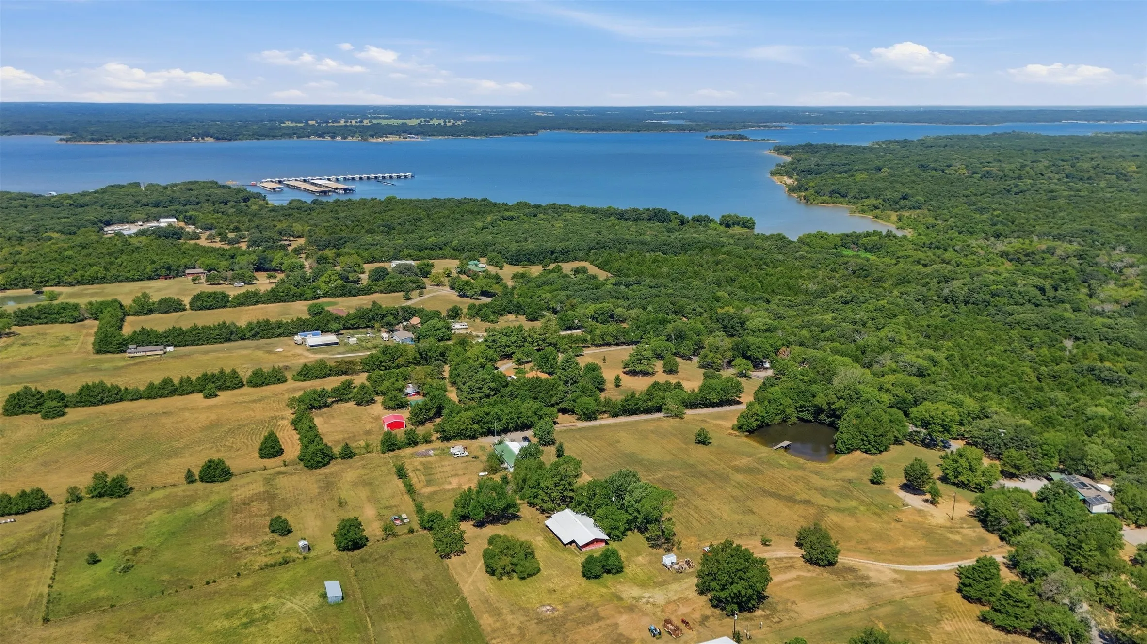 Single Family Residence For Sale in Grayson County , 2134 Flowing Wells Road, Pottsboro, Texas 75076, 3 Bedroom, 1 Bathroom, Garage spaces, 1,081 Sqft, built in 1980, mls#21356749, Real Estate Agent in Pottsboro, Homes For Sale in Grayson county, Homes For Sale in Pottsboro, Realtor in Pottsboro Texas, Real Estate Brokerage Independent Realty Texas, Luminita Cordes Realtor