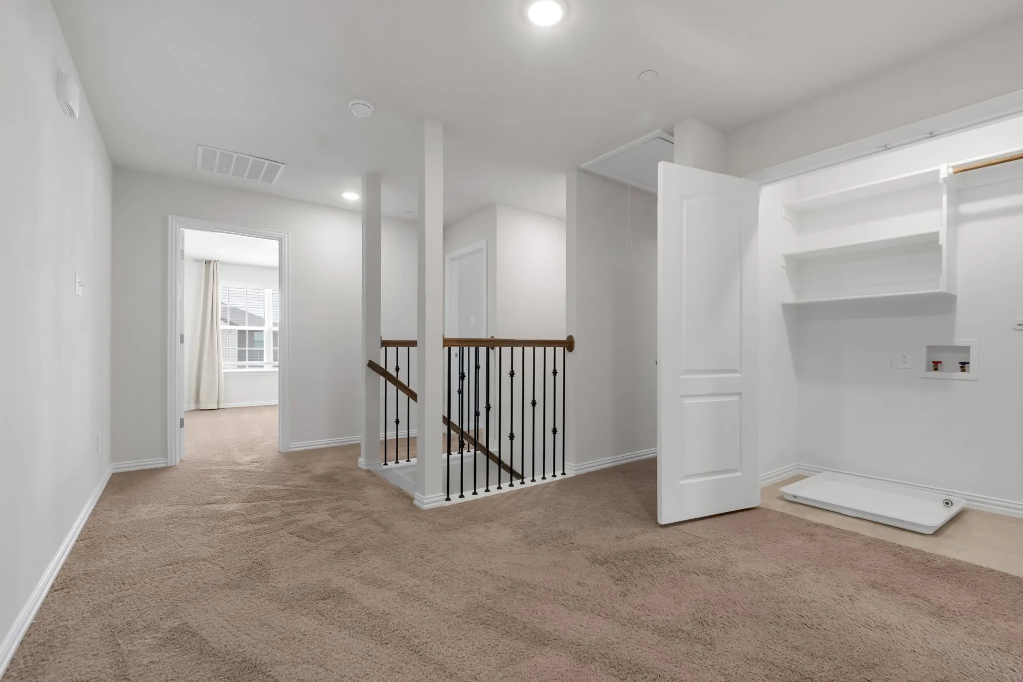 Townhouse For Sale in Denton County , 1109 Rusk Way, Lewisville, Texas 75077, 3 Bedroom, 3 Bathroom, 2 Garage spaces, 1,710 Sqft, built in 2022, mls#21358582, Real Estate Agent in Lewisville, Homes For Sale in Denton county, Homes For Sale in Lewisville, Realtor in Lewisville Texas, Real Estate Brokerage Independent Realty Texas, Luminita Cordes Realtor