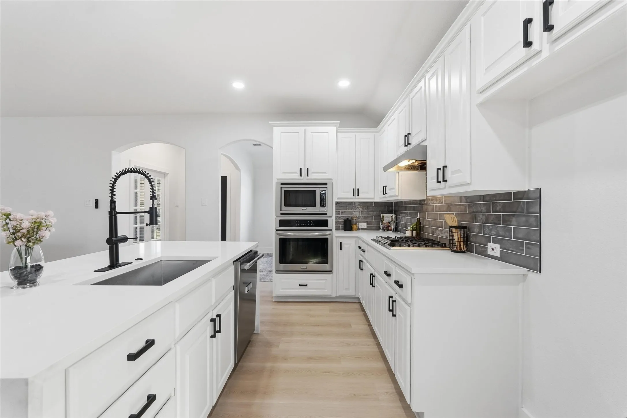 Single Family Residence For Rent in Rockwall County , 1295 White Water Lane, Rockwall, Texas 75087, 4 Bedroom, 2 Bathroom, 2 Garage spaces, 2,156 Sqft, built in 2015, mls#21360724, Real Estate Agent in Rockwall, Homes For Rent in Rockwall county, Homes For Rent in Rockwall, Realtor in Rockwall Texas, Real Estate Brokerage Independent Realty Texas, Luminita Cordes Realtor