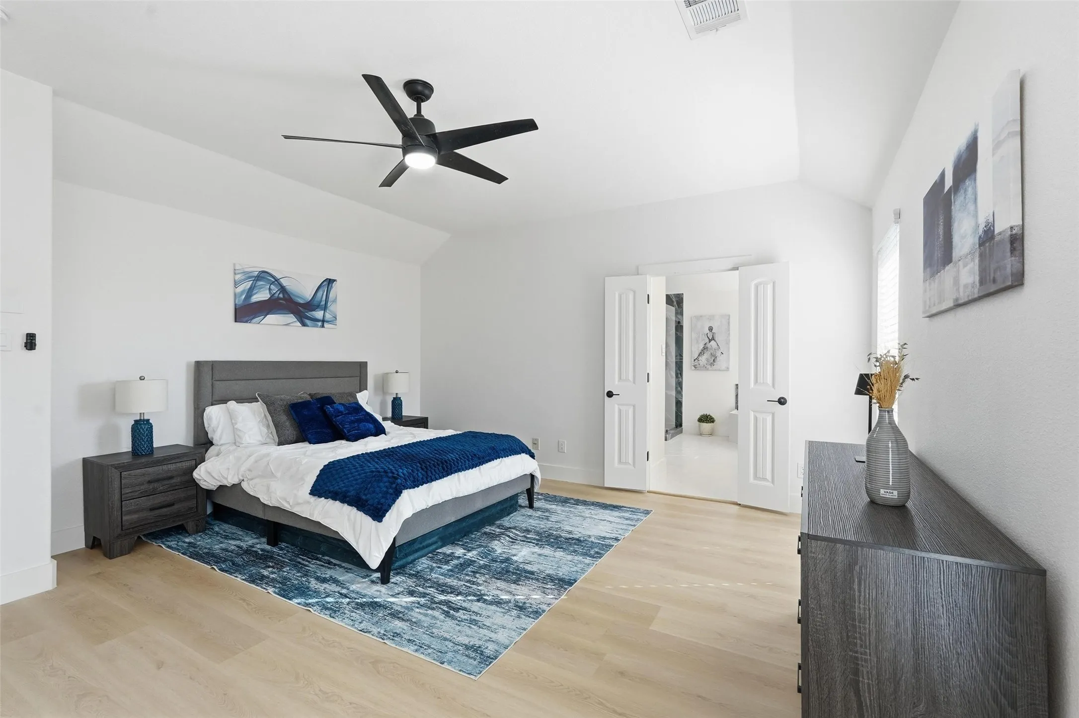 Single Family Residence For Rent in Rockwall County , 1295 White Water Lane, Rockwall, Texas 75087, 4 Bedroom, 2 Bathroom, 2 Garage spaces, 2,156 Sqft, built in 2015, mls#21360724, Real Estate Agent in Rockwall, Homes For Rent in Rockwall county, Homes For Rent in Rockwall, Realtor in Rockwall Texas, Real Estate Brokerage Independent Realty Texas, Luminita Cordes Realtor