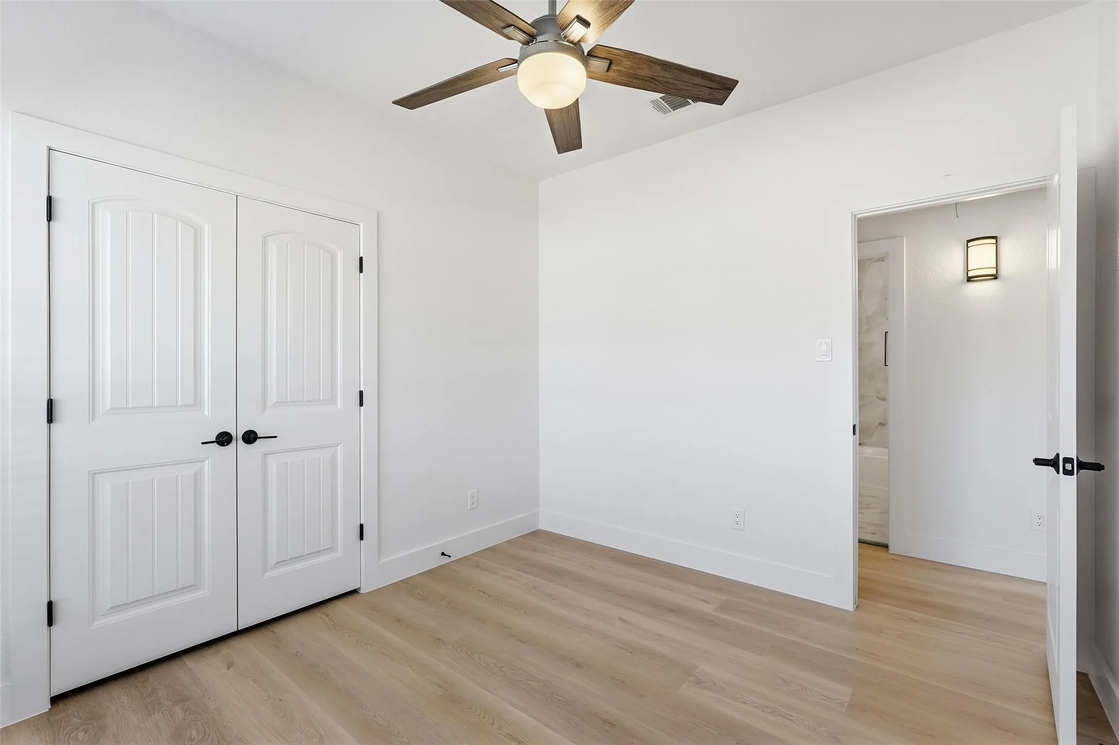 Single Family Residence For Rent in Rockwall County , 1295 White Water Lane, Rockwall, Texas 75087, 4 Bedroom, 2 Bathroom, 2 Garage spaces, 2,156 Sqft, built in 2015, mls#21360724, Real Estate Agent in Rockwall, Homes For Rent in Rockwall county, Homes For Rent in Rockwall, Realtor in Rockwall Texas, Real Estate Brokerage Independent Realty Texas, Luminita Cordes Realtor