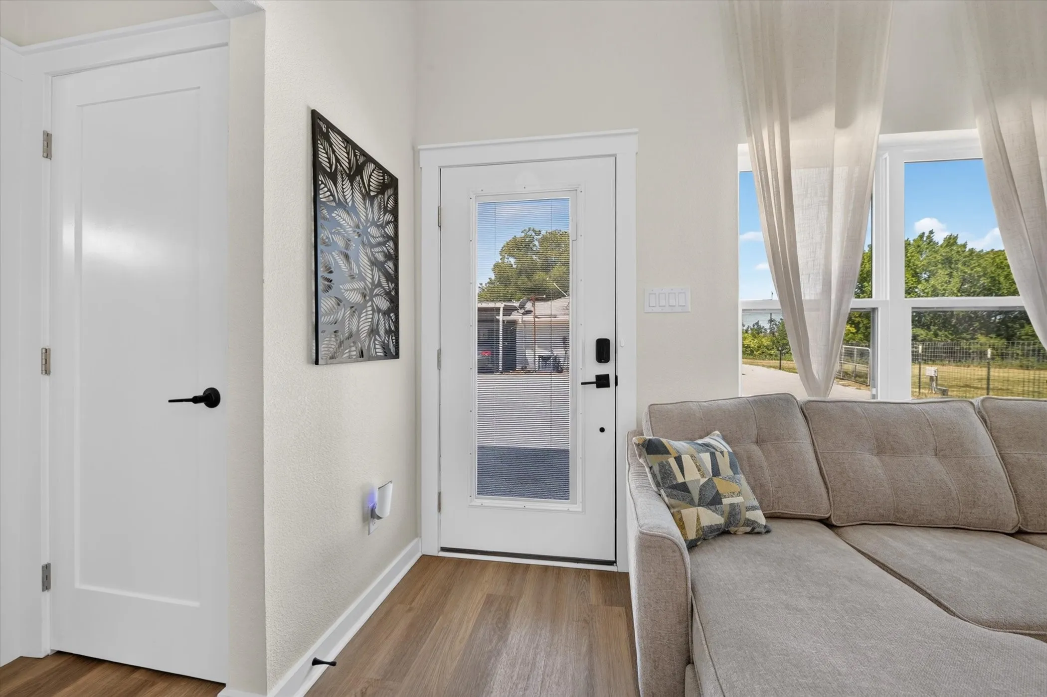 Apartment For Rent in Tarrant County , 10651 Old Cleburne Crowley Junction A, Crowley, Texas 76036, 1 Bedroom, 1 Bathroom, Garage spaces, 400 Sqft, built in 2024, mls#21360727, Real Estate Agent in Crowley, Homes For Rent in Tarrant county, Homes For Rent in Crowley, Realtor in Crowley Texas, Real Estate Brokerage Independent Realty Texas, Luminita Cordes Realtor