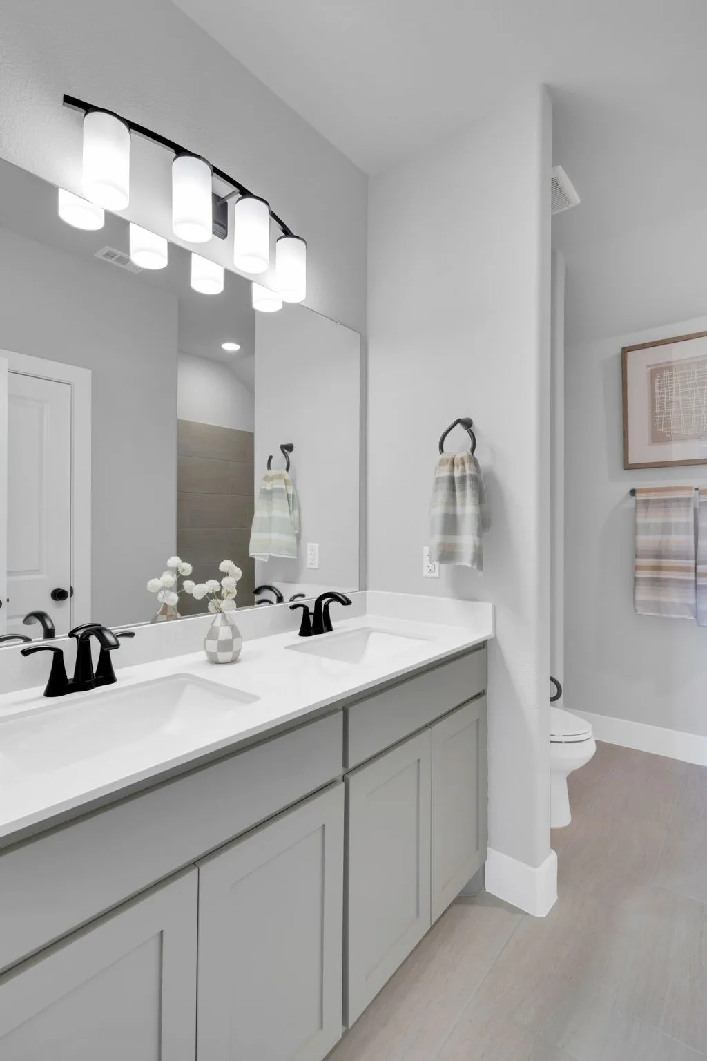 Single Family Residence For Sale in Dallas County , 1908 Barrix Lane, De Soto, Texas 75115, 4 Bedroom, 3 Bathroom, 3 Garage spaces, 3,346 Sqft, built in 2023, mls#21359551, Real Estate Agent in De Soto, Homes For Sale in Dallas county, Homes For Sale in De Soto, Realtor in De Soto Texas, Real Estate Brokerage Independent Realty Texas, Luminita Cordes Realtor