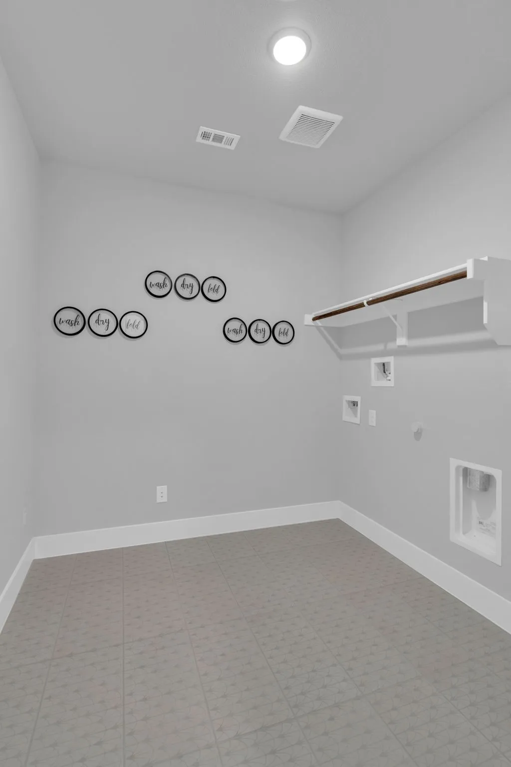Single Family Residence For Sale in Dallas County , 1908 Barrix Lane, De Soto, Texas 75115, 4 Bedroom, 3 Bathroom, 3 Garage spaces, 3,346 Sqft, built in 2023, mls#21359551, Real Estate Agent in De Soto, Homes For Sale in Dallas county, Homes For Sale in De Soto, Realtor in De Soto Texas, Real Estate Brokerage Independent Realty Texas, Luminita Cordes Realtor
