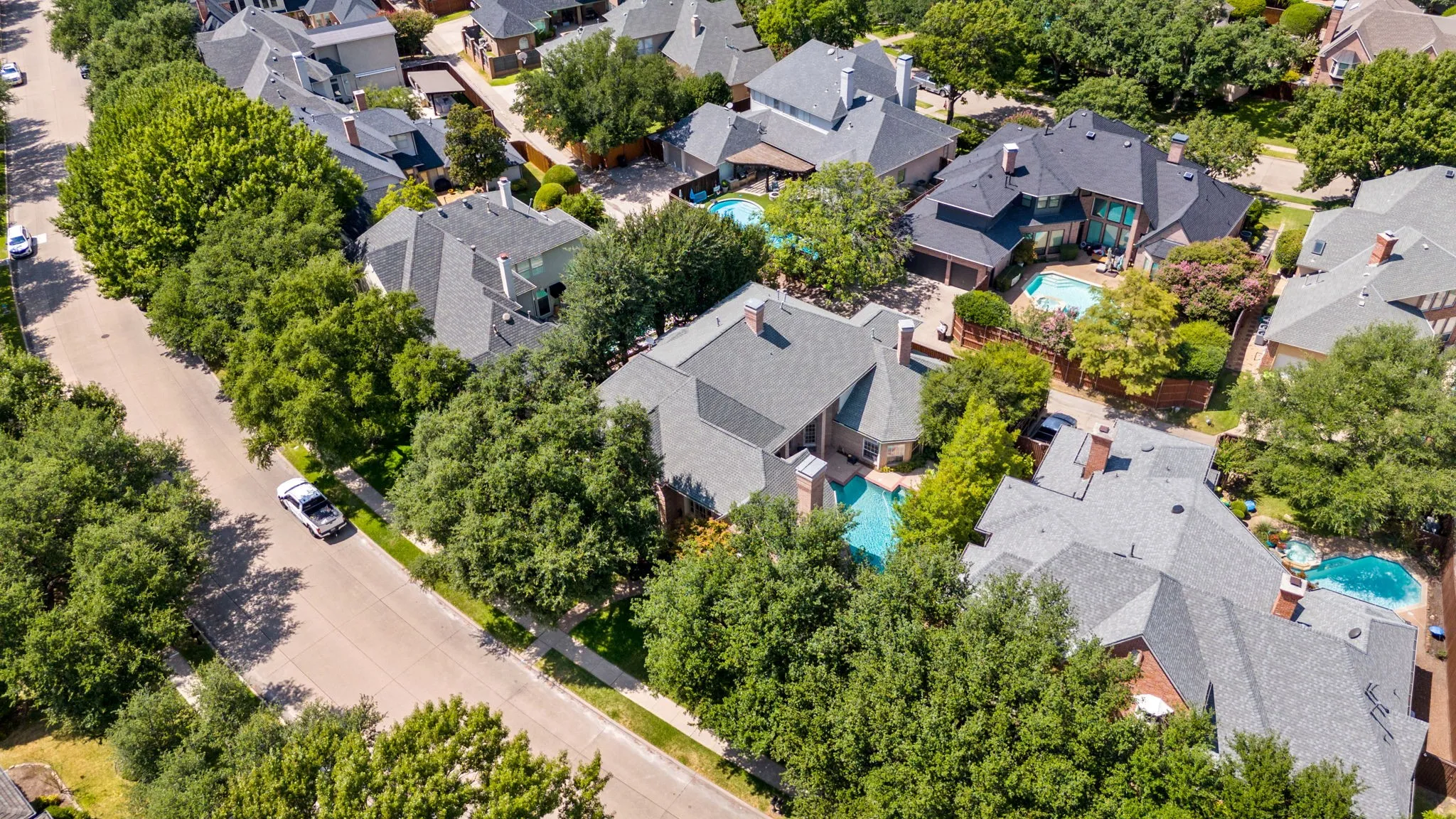 Single Family Residence For Sale in Collin County , 5021 Charles Place, Plano, Texas 75093, 4 Bedroom, 4 Bathroom, 3 Garage spaces, 4,737 Sqft, built in 1992, mls#21335839, Real Estate Agent in Plano, Homes For Sale in Collin county, Homes For Sale in Plano, Realtor in Plano Texas, Real Estate Brokerage Independent Realty Texas, Luminita Cordes Realtor