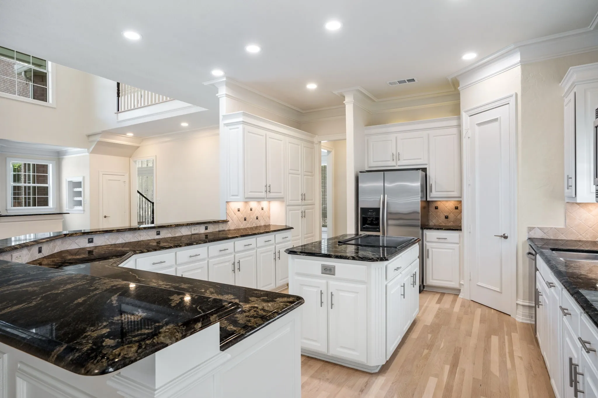 Single Family Residence For Sale in Collin County , 5021 Charles Place, Plano, Texas 75093, 4 Bedroom, 4 Bathroom, 3 Garage spaces, 4,737 Sqft, built in 1992, mls#21335839, Real Estate Agent in Plano, Homes For Sale in Collin county, Homes For Sale in Plano, Realtor in Plano Texas, Real Estate Brokerage Independent Realty Texas, Luminita Cordes Realtor