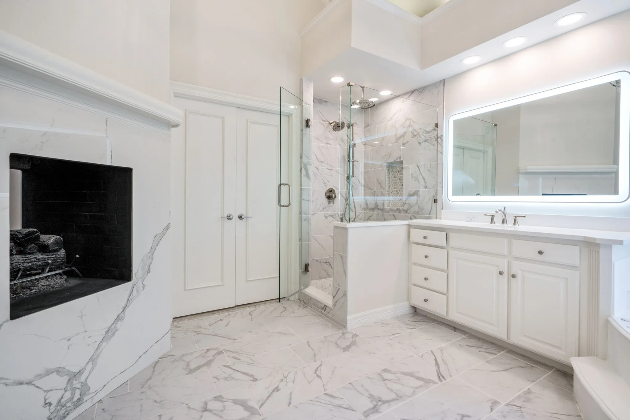 Single Family Residence For Sale in Collin County , 5021 Charles Place, Plano, Texas 75093, 4 Bedroom, 4 Bathroom, 3 Garage spaces, 4,737 Sqft, built in 1992, mls#21335839, Real Estate Agent in Plano, Homes For Sale in Collin county, Homes For Sale in Plano, Realtor in Plano Texas, Real Estate Brokerage Independent Realty Texas, Luminita Cordes Realtor