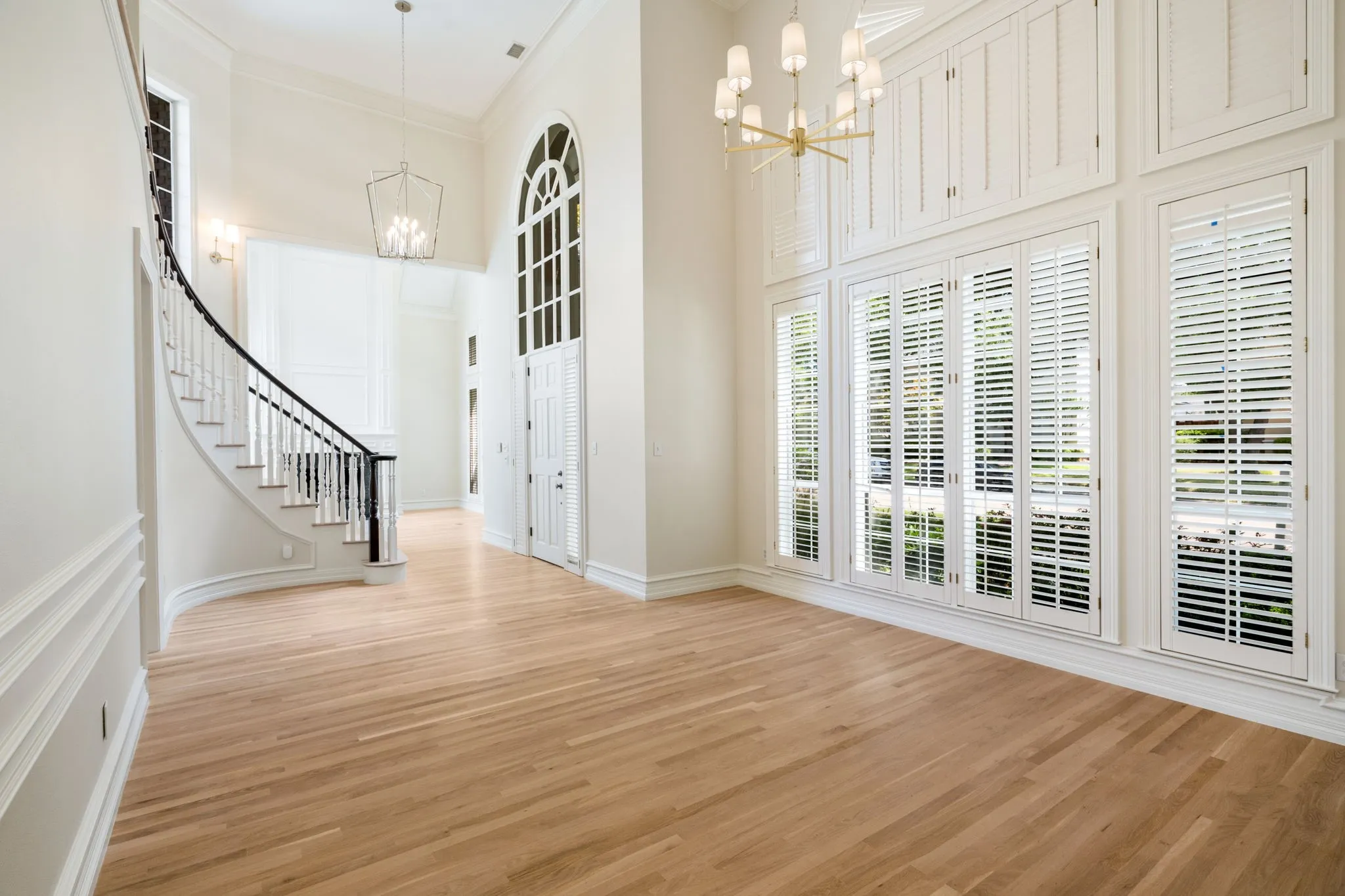 Single Family Residence For Sale in Collin County , 5021 Charles Place, Plano, Texas 75093, 4 Bedroom, 4 Bathroom, 3 Garage spaces, 4,737 Sqft, built in 1992, mls#21335839, Real Estate Agent in Plano, Homes For Sale in Collin county, Homes For Sale in Plano, Realtor in Plano Texas, Real Estate Brokerage Independent Realty Texas, Luminita Cordes Realtor