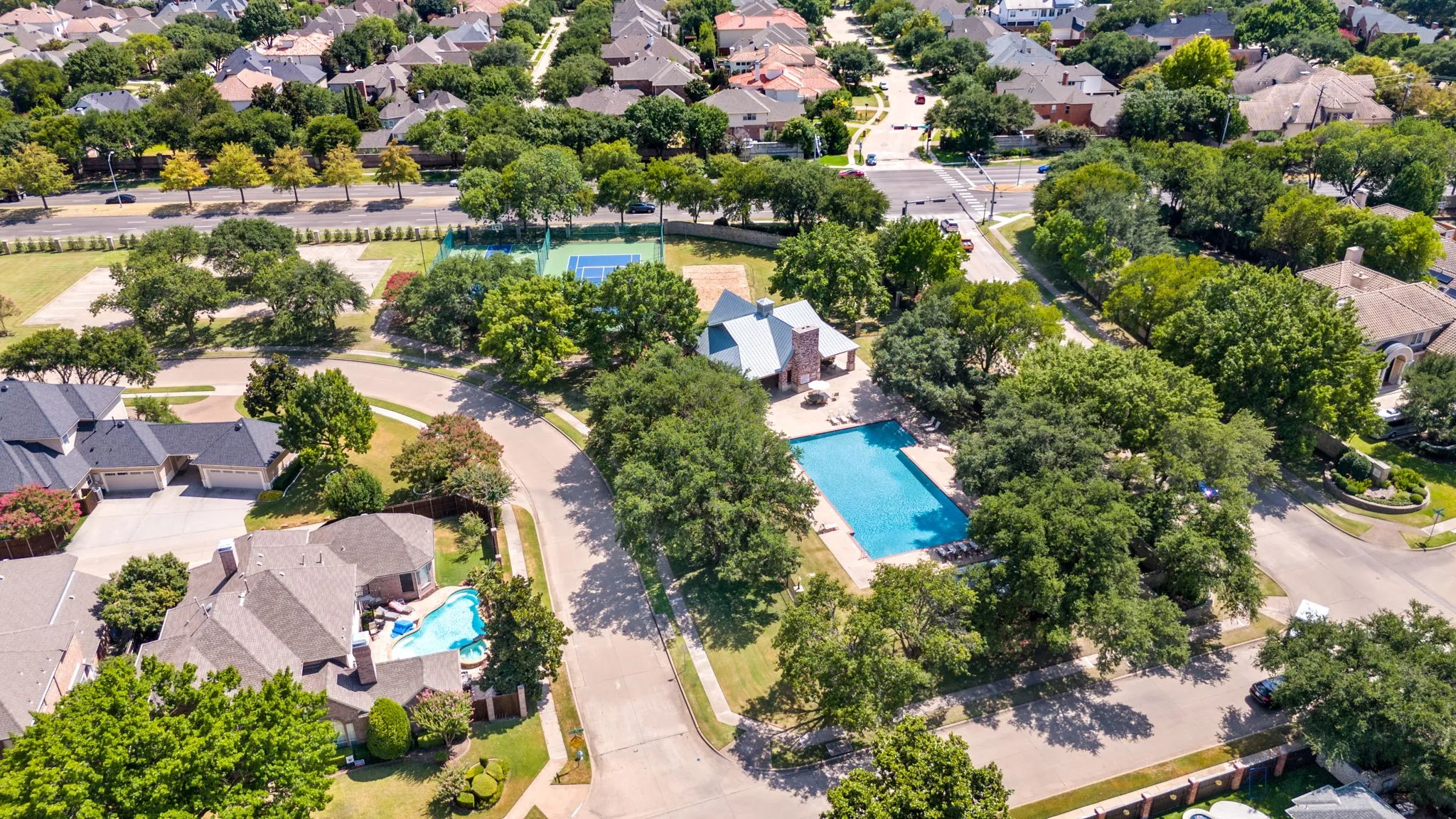 Single Family Residence For Sale in Collin County , 5021 Charles Place, Plano, Texas 75093, 4 Bedroom, 4 Bathroom, 3 Garage spaces, 4,737 Sqft, built in 1992, mls#21335839, Real Estate Agent in Plano, Homes For Sale in Collin county, Homes For Sale in Plano, Realtor in Plano Texas, Real Estate Brokerage Independent Realty Texas, Luminita Cordes Realtor
