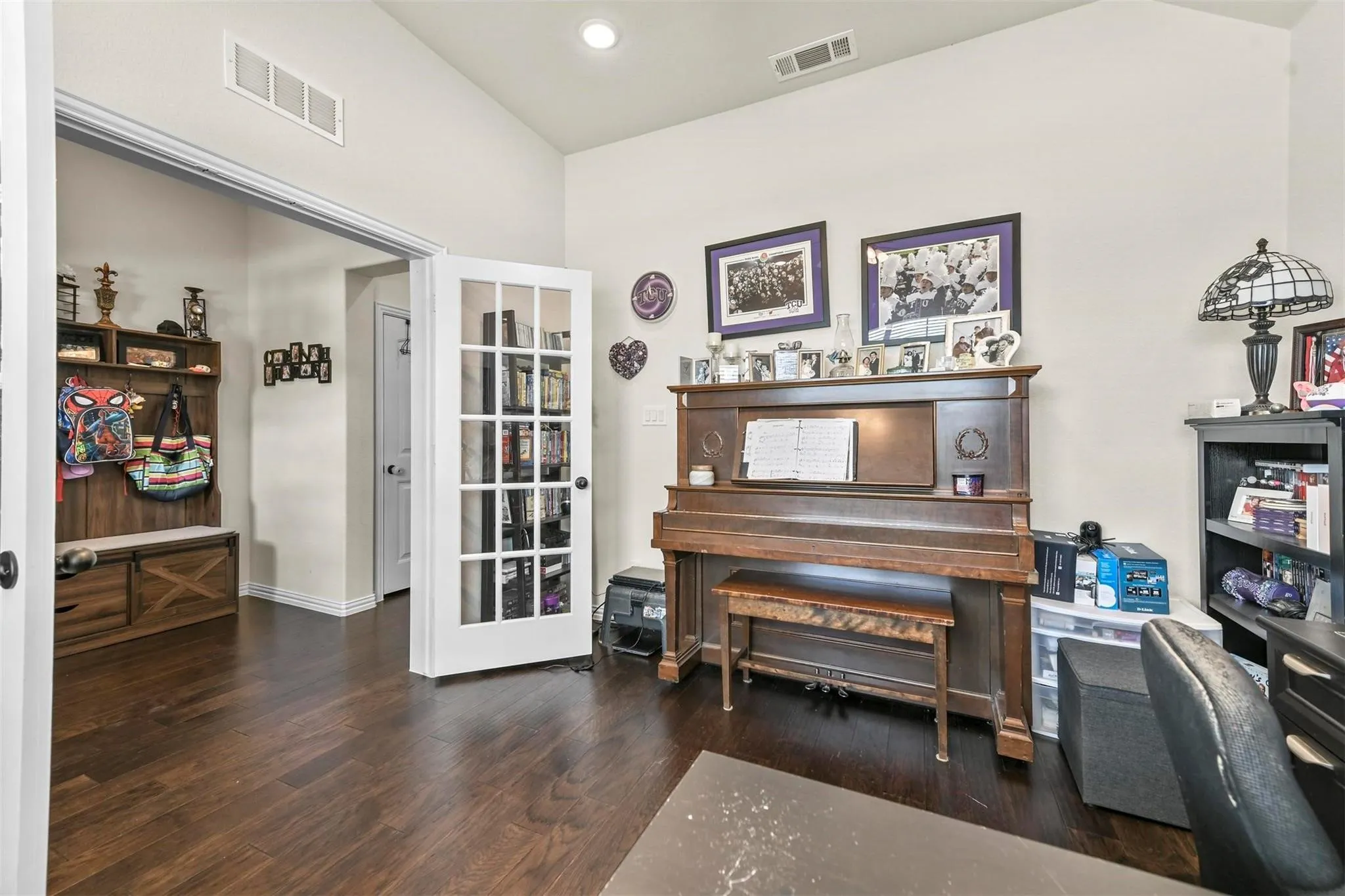 Single Family Residence For Sale in Parker County , 15049 Ted Trail, Aledo, Texas 76008, 4 Bedroom, 2 Bathroom, 2 Garage spaces, 2,176 Sqft, built in 2022, mls#21360738, Real Estate Agent in Aledo, Homes For Sale in Parker county, Homes For Sale in Aledo, Realtor in Aledo Texas, Real Estate Brokerage Independent Realty Texas, Luminita Cordes Realtor