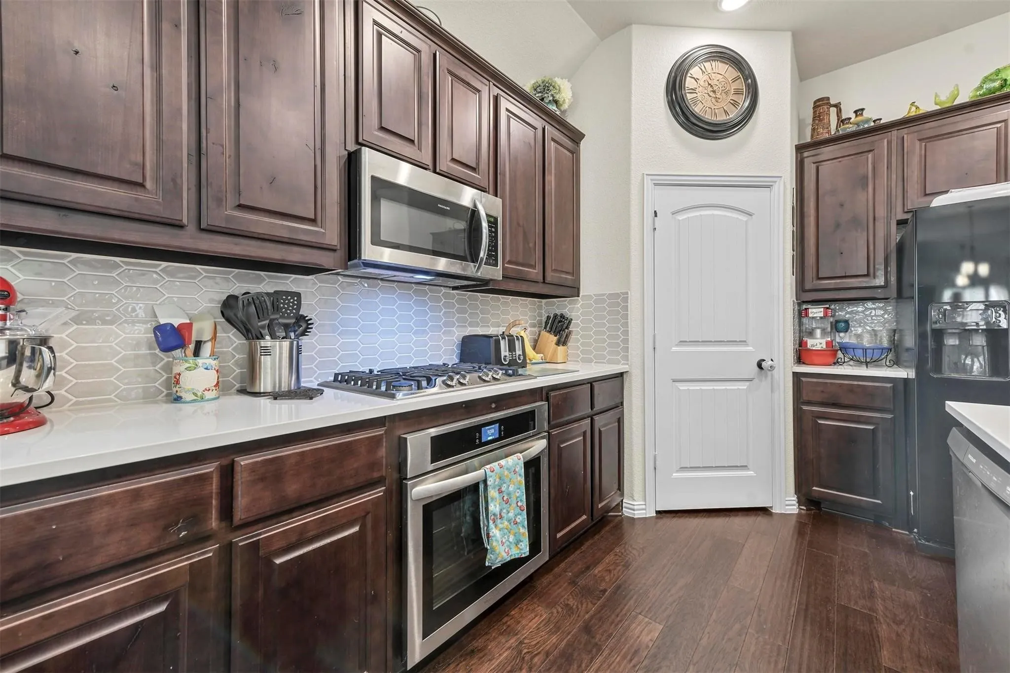 Single Family Residence For Sale in Parker County , 15049 Ted Trail, Aledo, Texas 76008, 4 Bedroom, 2 Bathroom, 2 Garage spaces, 2,176 Sqft, built in 2022, mls#21360738, Real Estate Agent in Aledo, Homes For Sale in Parker county, Homes For Sale in Aledo, Realtor in Aledo Texas, Real Estate Brokerage Independent Realty Texas, Luminita Cordes Realtor