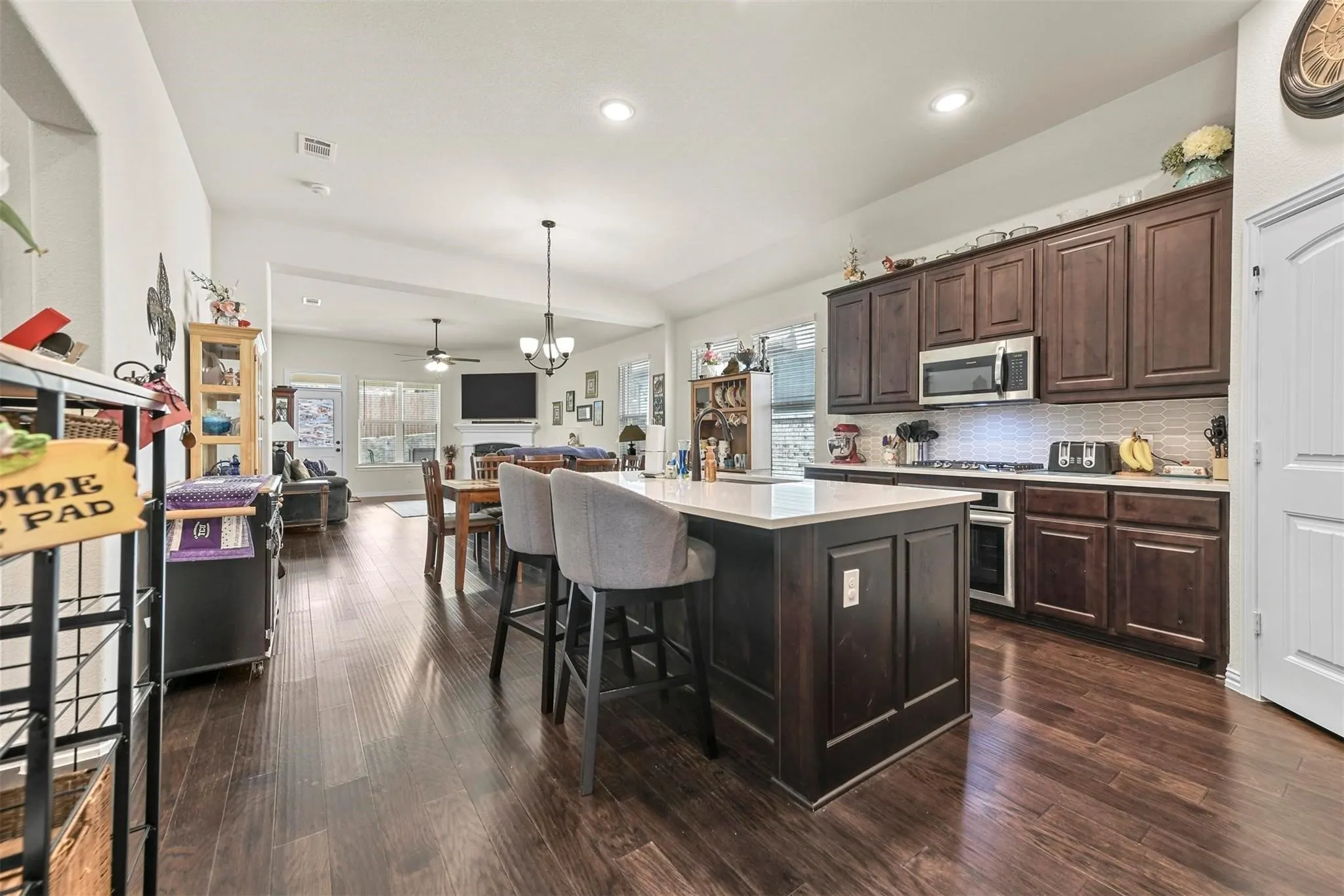 Single Family Residence For Sale in Parker County , 15049 Ted Trail, Aledo, Texas 76008, 4 Bedroom, 2 Bathroom, 2 Garage spaces, 2,176 Sqft, built in 2022, mls#21360738, Real Estate Agent in Aledo, Homes For Sale in Parker county, Homes For Sale in Aledo, Realtor in Aledo Texas, Real Estate Brokerage Independent Realty Texas, Luminita Cordes Realtor