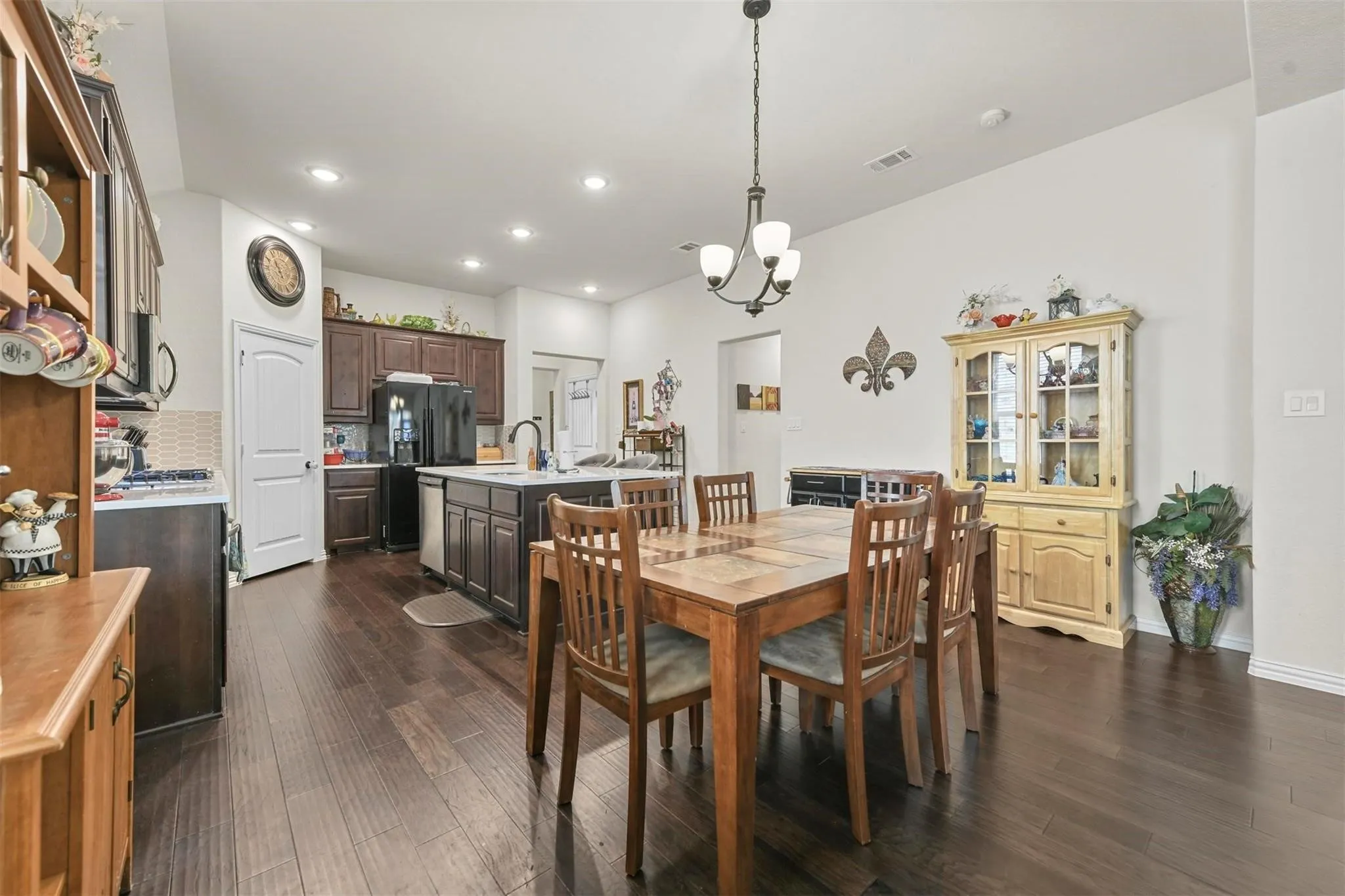Single Family Residence For Sale in Parker County , 15049 Ted Trail, Aledo, Texas 76008, 4 Bedroom, 2 Bathroom, 2 Garage spaces, 2,176 Sqft, built in 2022, mls#21360738, Real Estate Agent in Aledo, Homes For Sale in Parker county, Homes For Sale in Aledo, Realtor in Aledo Texas, Real Estate Brokerage Independent Realty Texas, Luminita Cordes Realtor