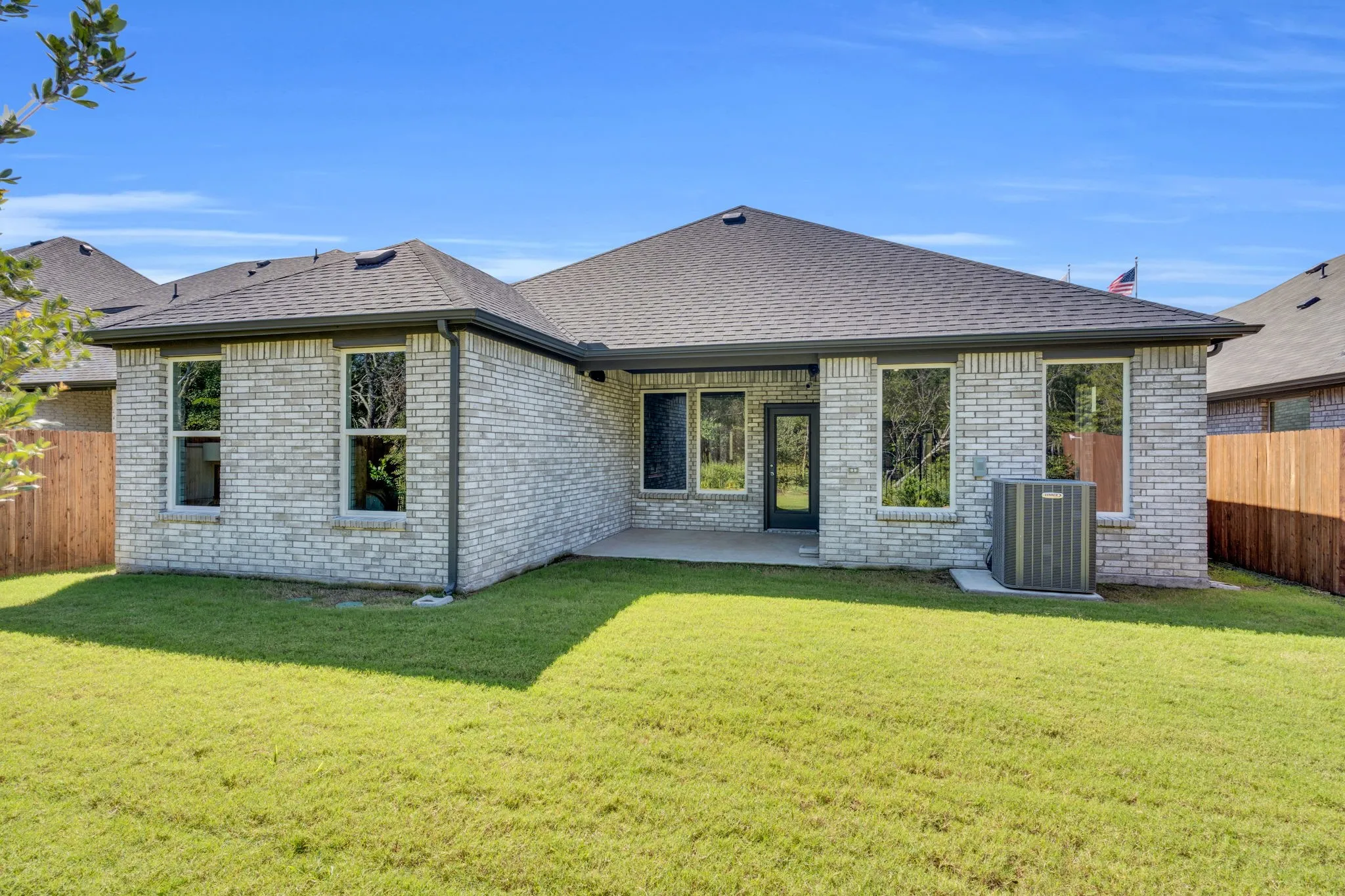 Single Family Residence For Sale in Rockwall County , 5208 Picasso Road, Royse City, Texas 75189, 3 Bedroom, 3 Bathroom, 2 Garage spaces, 2,605 Sqft, built in 2024, mls#21359554, Real Estate Agent in Royse City, Homes For Sale in Rockwall county, Homes For Sale in Royse City, Realtor in Royse City Texas, Real Estate Brokerage Independent Realty Texas, Luminita Cordes Realtor