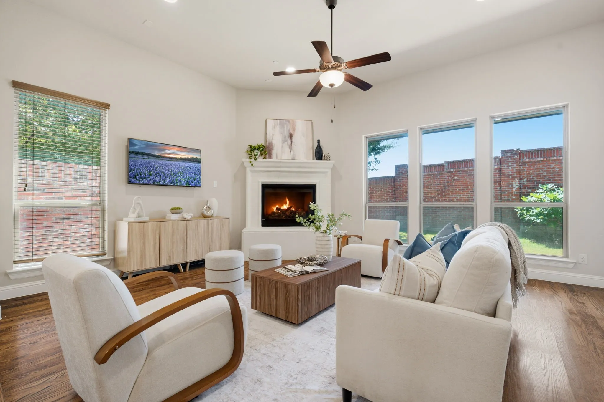 Single Family Residence For Sale in Dallas County , 4721 Harlow Bend Drive, Irving, Texas 75038, 3 Bedroom, 2 Bathroom, 2 Garage spaces, 2,096 Sqft, built in 2017, mls#21339907, Real Estate Agent in Irving, Homes For Sale in Dallas county, Homes For Sale in Irving, Realtor in Irving Texas, Real Estate Brokerage Independent Realty Texas, Luminita Cordes Realtor