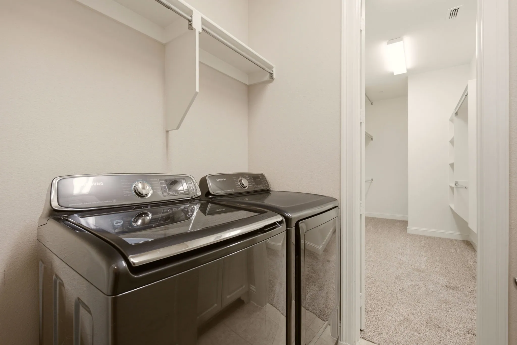 Single Family Residence For Sale in Dallas County , 4721 Harlow Bend Drive, Irving, Texas 75038, 3 Bedroom, 2 Bathroom, 2 Garage spaces, 2,096 Sqft, built in 2017, mls#21339907, Real Estate Agent in Irving, Homes For Sale in Dallas county, Homes For Sale in Irving, Realtor in Irving Texas, Real Estate Brokerage Independent Realty Texas, Luminita Cordes Realtor
