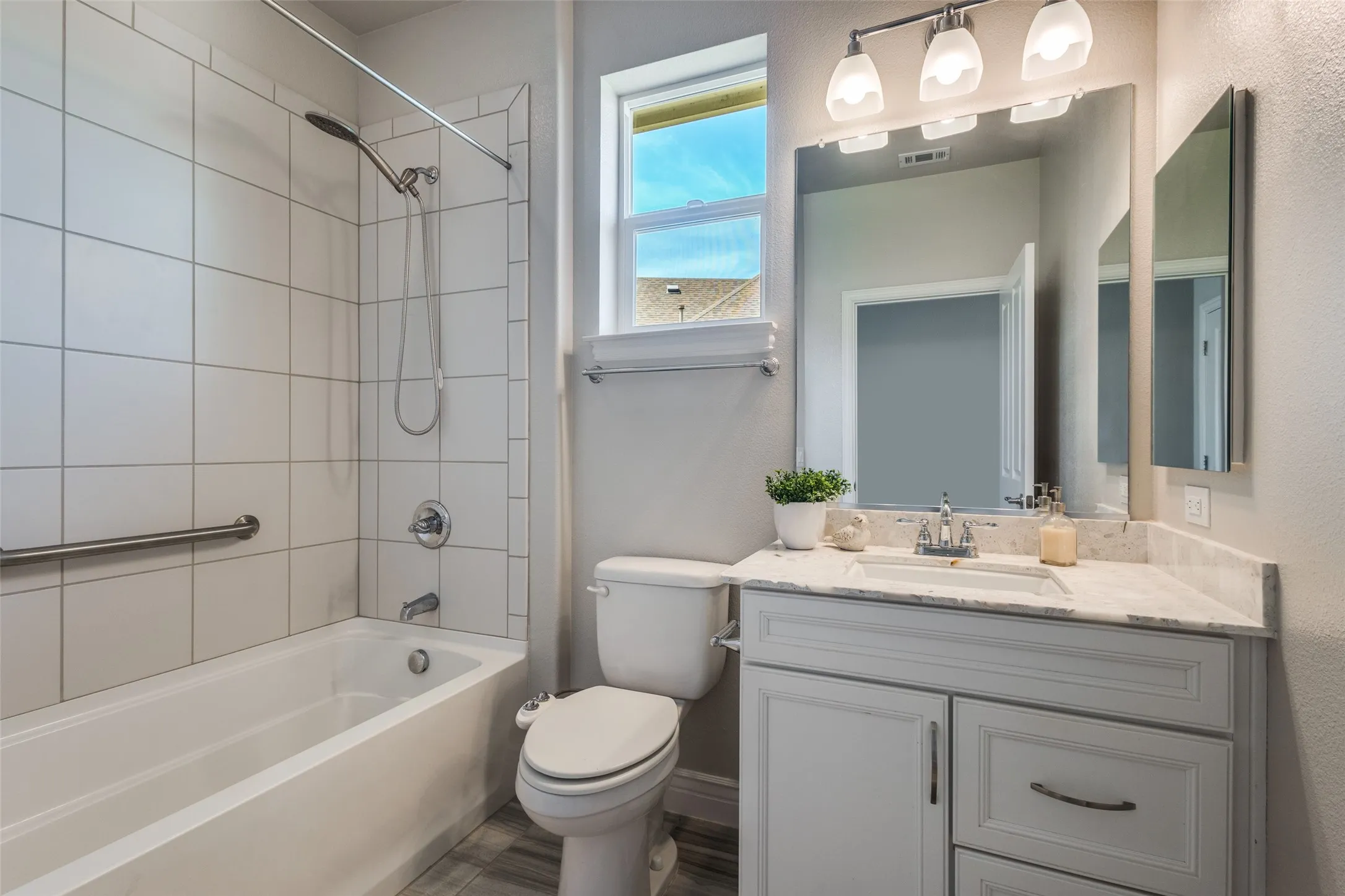 YOU WILL SEE IT AS A BLANK CANVAS TO LET YOUR DESIGN COME TO LIFE.