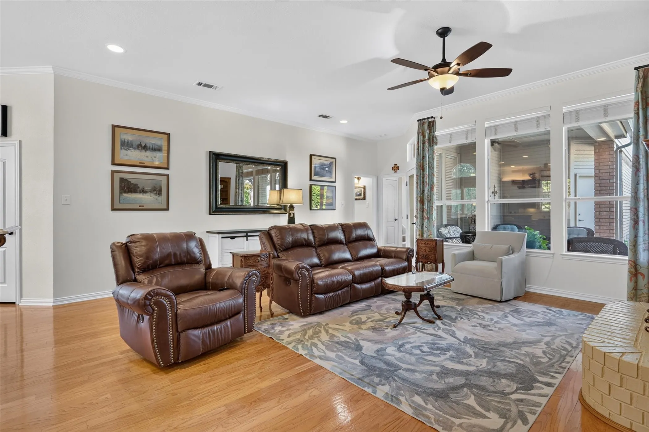 Single Family Residence For Sale in Tarrant County , 1508 Stanton Court, Keller, Texas 76248, 4 Bedroom, 4 Bathroom, 4 Garage spaces, 3,795 Sqft, built in 1993, mls#21360242, Real Estate Agent in Keller, Homes For Sale in Tarrant county, Homes For Sale in Keller, Realtor in Keller Texas, Real Estate Brokerage Independent Realty Texas, Luminita Cordes Realtor