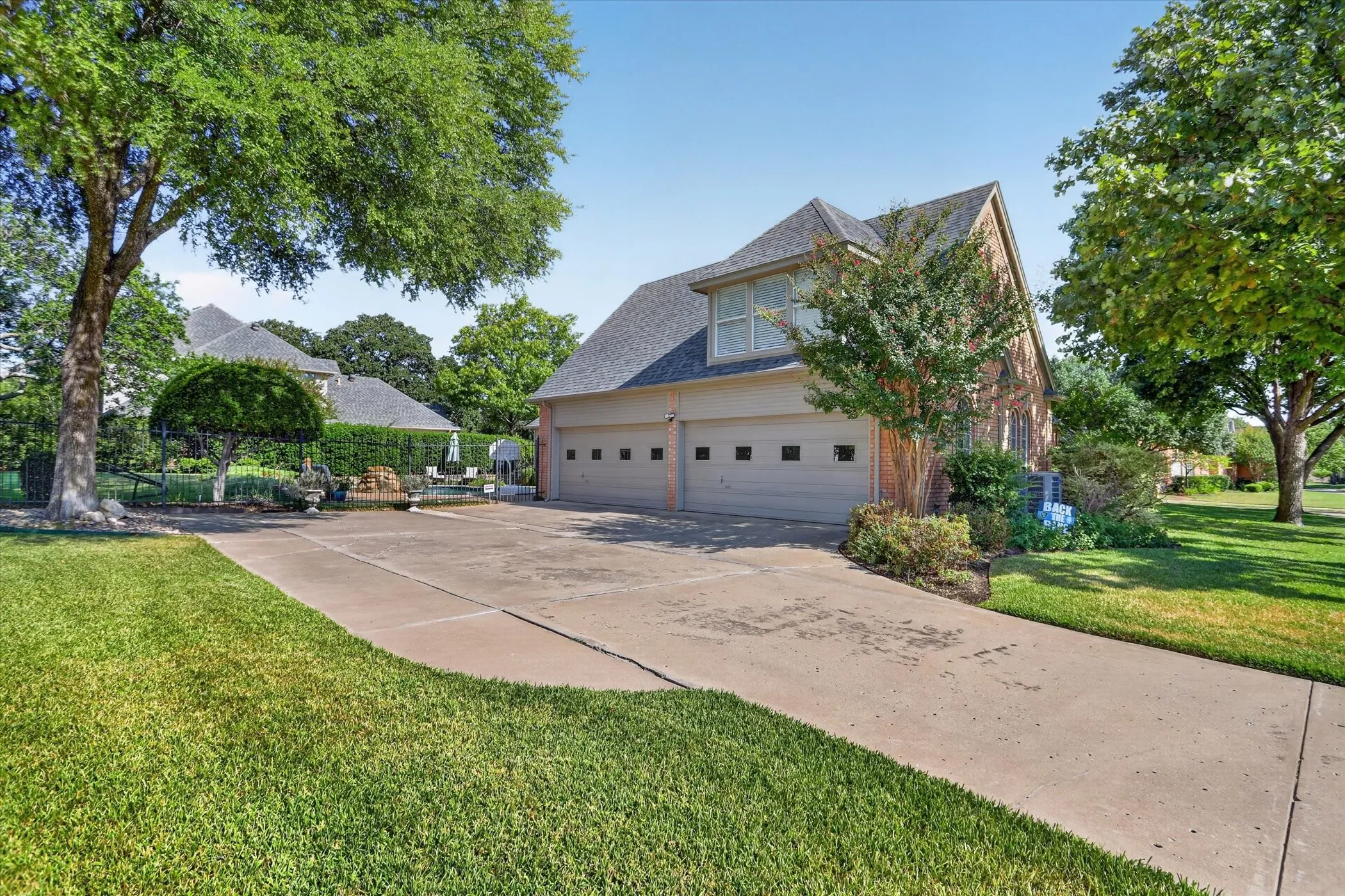 Single Family Residence For Sale in Tarrant County , 1508 Stanton Court, Keller, Texas 76248, 4 Bedroom, 4 Bathroom, 4 Garage spaces, 3,795 Sqft, built in 1993, mls#21360242, Real Estate Agent in Keller, Homes For Sale in Tarrant county, Homes For Sale in Keller, Realtor in Keller Texas, Real Estate Brokerage Independent Realty Texas, Luminita Cordes Realtor