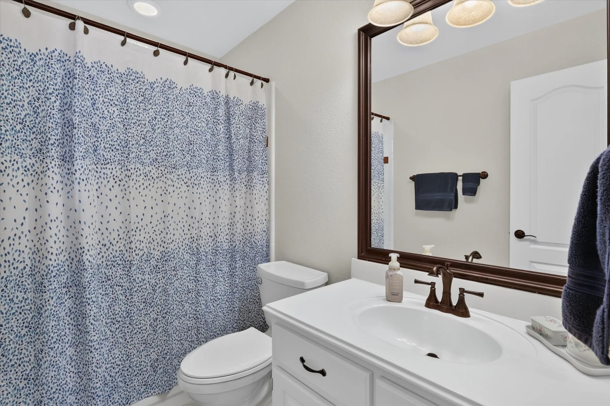 Single Family Residence For Sale in Tarrant County , 1508 Stanton Court, Keller, Texas 76248, 4 Bedroom, 4 Bathroom, 4 Garage spaces, 3,795 Sqft, built in 1993, mls#21360242, Real Estate Agent in Keller, Homes For Sale in Tarrant county, Homes For Sale in Keller, Realtor in Keller Texas, Real Estate Brokerage Independent Realty Texas, Luminita Cordes Realtor