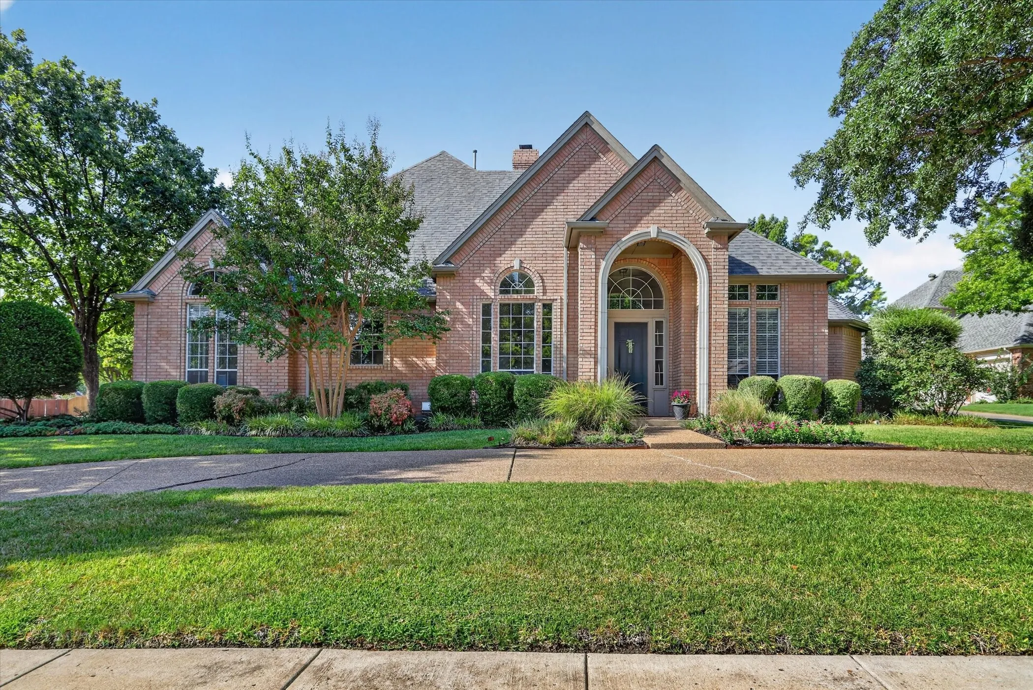 Single Family Residence For Sale in Tarrant County , 1508 Stanton Court, Keller, Texas 76248, 4 Bedroom, 4 Bathroom, 4 Garage spaces, 3,795 Sqft, built in 1993, mls#21360242, Real Estate Agent in Keller, Homes For Sale in Tarrant county, Homes For Sale in Keller, Realtor in Keller Texas, Real Estate Brokerage Independent Realty Texas, Luminita Cordes Realtor
