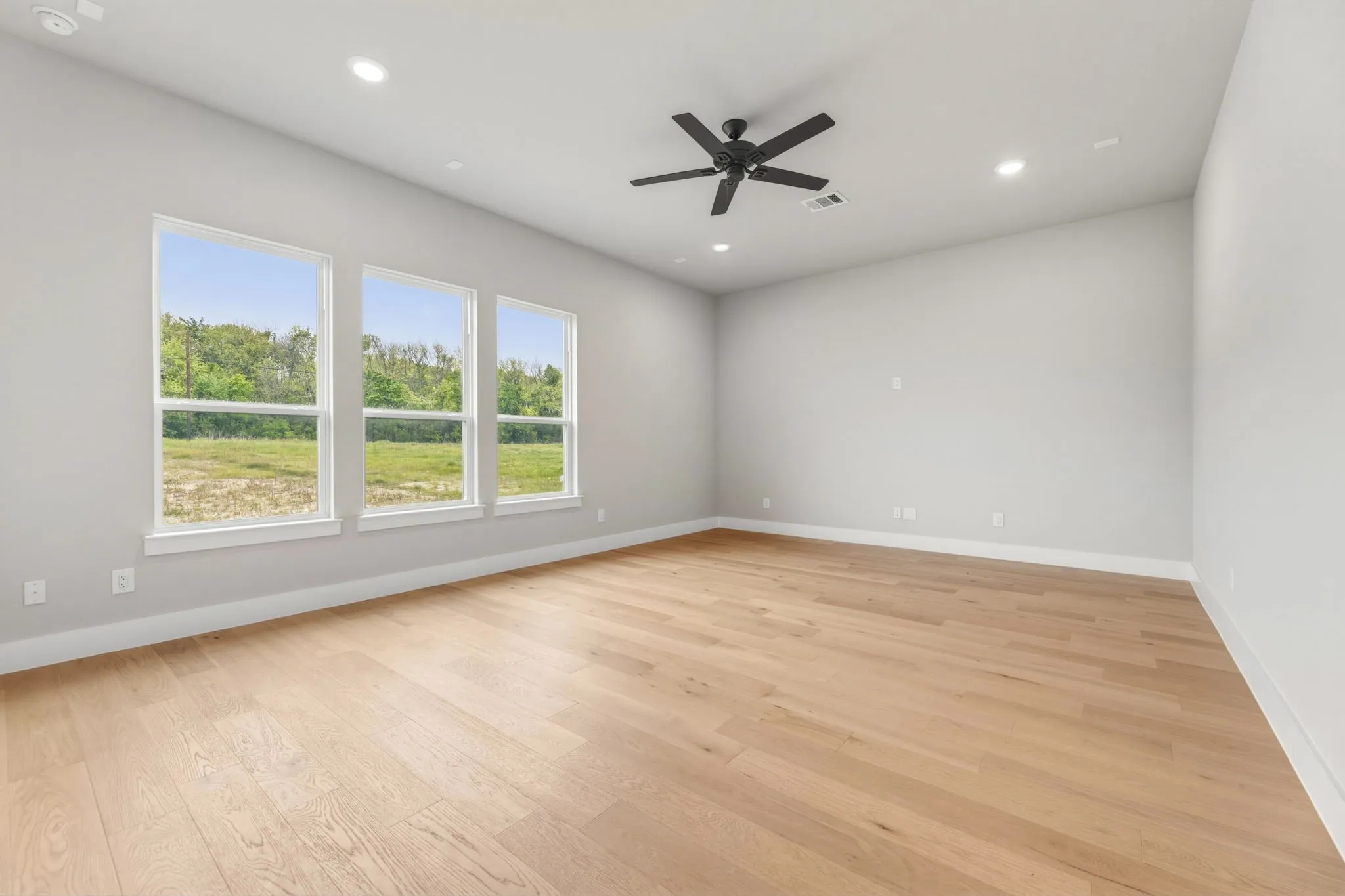 Single Family Residence For Sale in Collin County , 3016 Congress Lane, Anna, Texas 75409, 5 Bedroom, 3 Bathroom, 3 Garage spaces, 3,866 Sqft, built in 2025, mls#21360786, Real Estate Agent in Anna, Homes For Sale in Collin county, Homes For Sale in Anna, Realtor in Anna Texas, Real Estate Brokerage Independent Realty Texas, Luminita Cordes Realtor