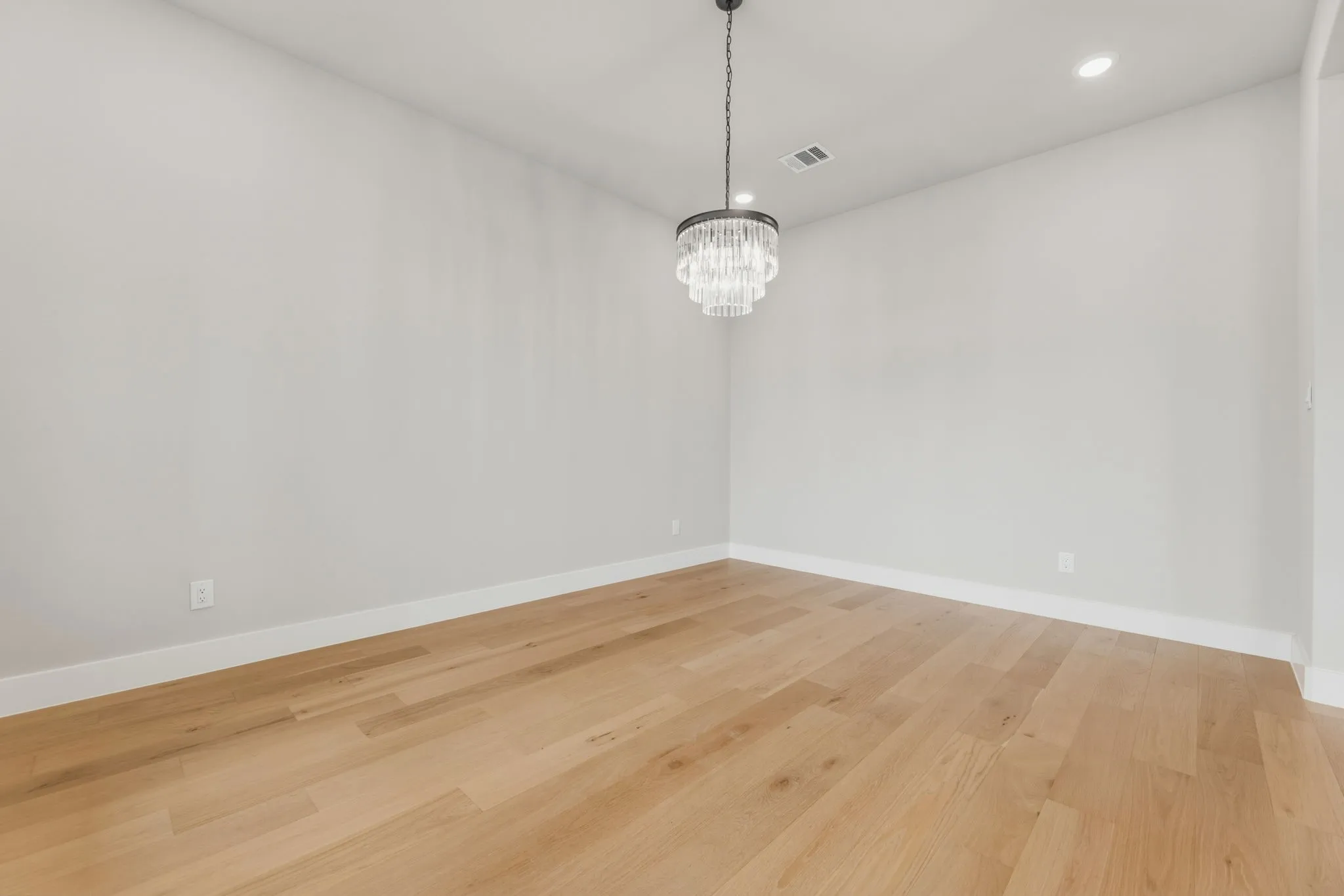 Single Family Residence For Sale in Collin County , 3016 Congress Lane, Anna, Texas 75409, 5 Bedroom, 3 Bathroom, 3 Garage spaces, 3,866 Sqft, built in 2025, mls#21360786, Real Estate Agent in Anna, Homes For Sale in Collin county, Homes For Sale in Anna, Realtor in Anna Texas, Real Estate Brokerage Independent Realty Texas, Luminita Cordes Realtor