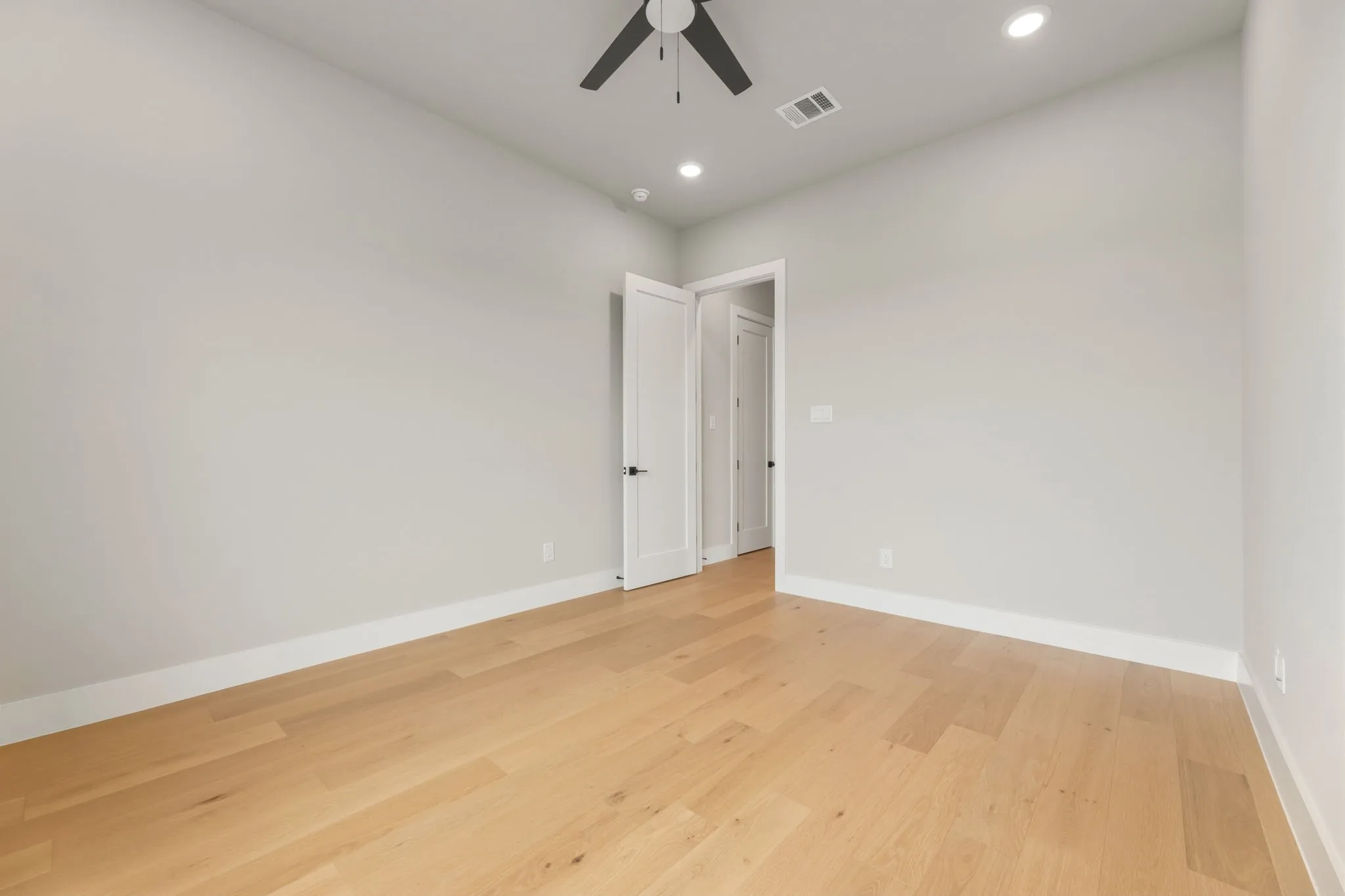 Single Family Residence For Sale in Collin County , 3016 Congress Lane, Anna, Texas 75409, 5 Bedroom, 3 Bathroom, 3 Garage spaces, 3,866 Sqft, built in 2025, mls#21360786, Real Estate Agent in Anna, Homes For Sale in Collin county, Homes For Sale in Anna, Realtor in Anna Texas, Real Estate Brokerage Independent Realty Texas, Luminita Cordes Realtor