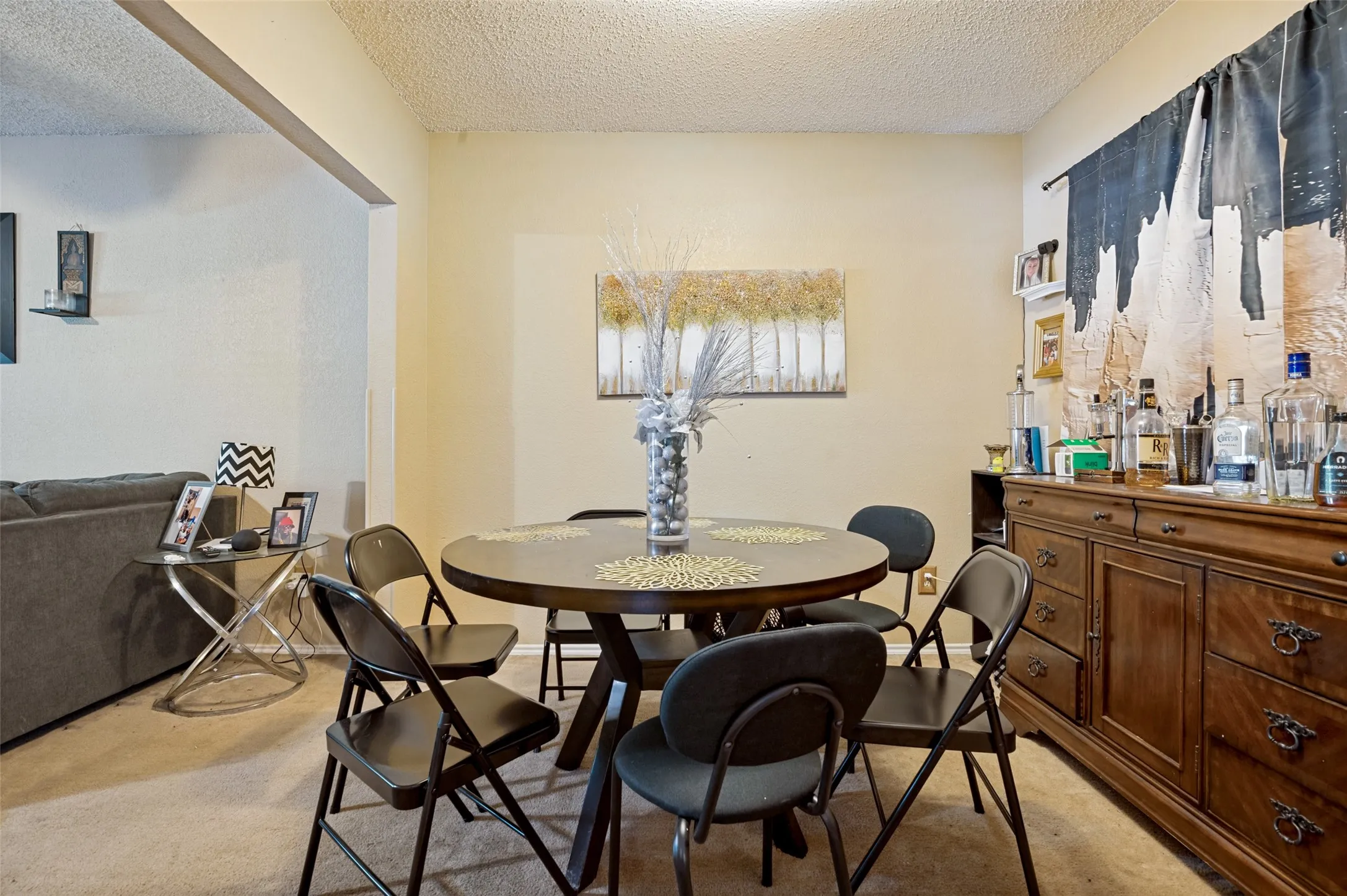 Single Family Residence For Sale in Dallas County , 4442 Mercer Street, Grand Prairie, Texas 75052, 4 Bedroom, 3 Bathroom, 2 Garage spaces, 2,050 Sqft, built in 1986, mls#21360303, Real Estate Agent in Grand Prairie, Homes For Sale in Dallas county, Homes For Sale in Grand Prairie, Realtor in Grand Prairie Texas, Real Estate Brokerage Independent Realty Texas, Luminita Cordes Realtor