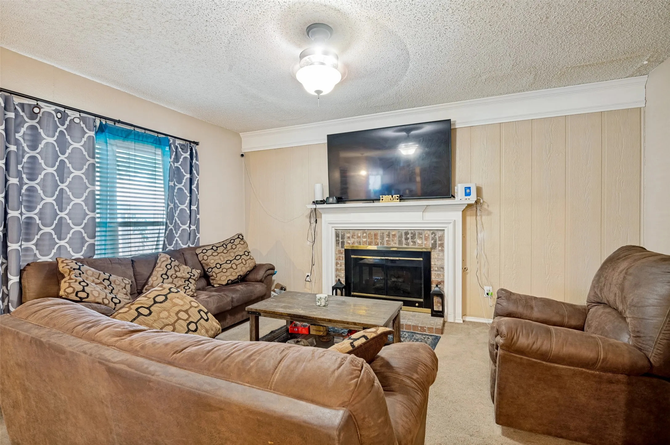 Single Family Residence For Sale in Dallas County , 4442 Mercer Street, Grand Prairie, Texas 75052, 4 Bedroom, 3 Bathroom, 2 Garage spaces, 2,050 Sqft, built in 1986, mls#21360303, Real Estate Agent in Grand Prairie, Homes For Sale in Dallas county, Homes For Sale in Grand Prairie, Realtor in Grand Prairie Texas, Real Estate Brokerage Independent Realty Texas, Luminita Cordes Realtor