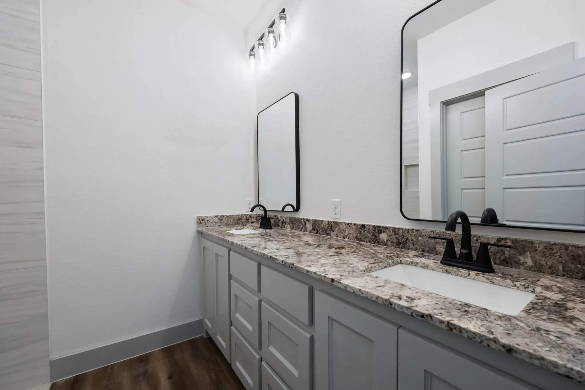 Single Family Residence For Sale in Hunt County , 429 Caro Drive, West Tawakoni, Texas 75474, 3 Bedroom, 2 Bathroom, Garage spaces, 1,300 Sqft, built in 2025, mls#21336560, Real Estate Agent in West Tawakoni, Homes For Sale in Hunt county, Homes For Sale in West Tawakoni, Realtor in West Tawakoni Texas, Real Estate Brokerage Independent Realty Texas, Luminita Cordes Realtor