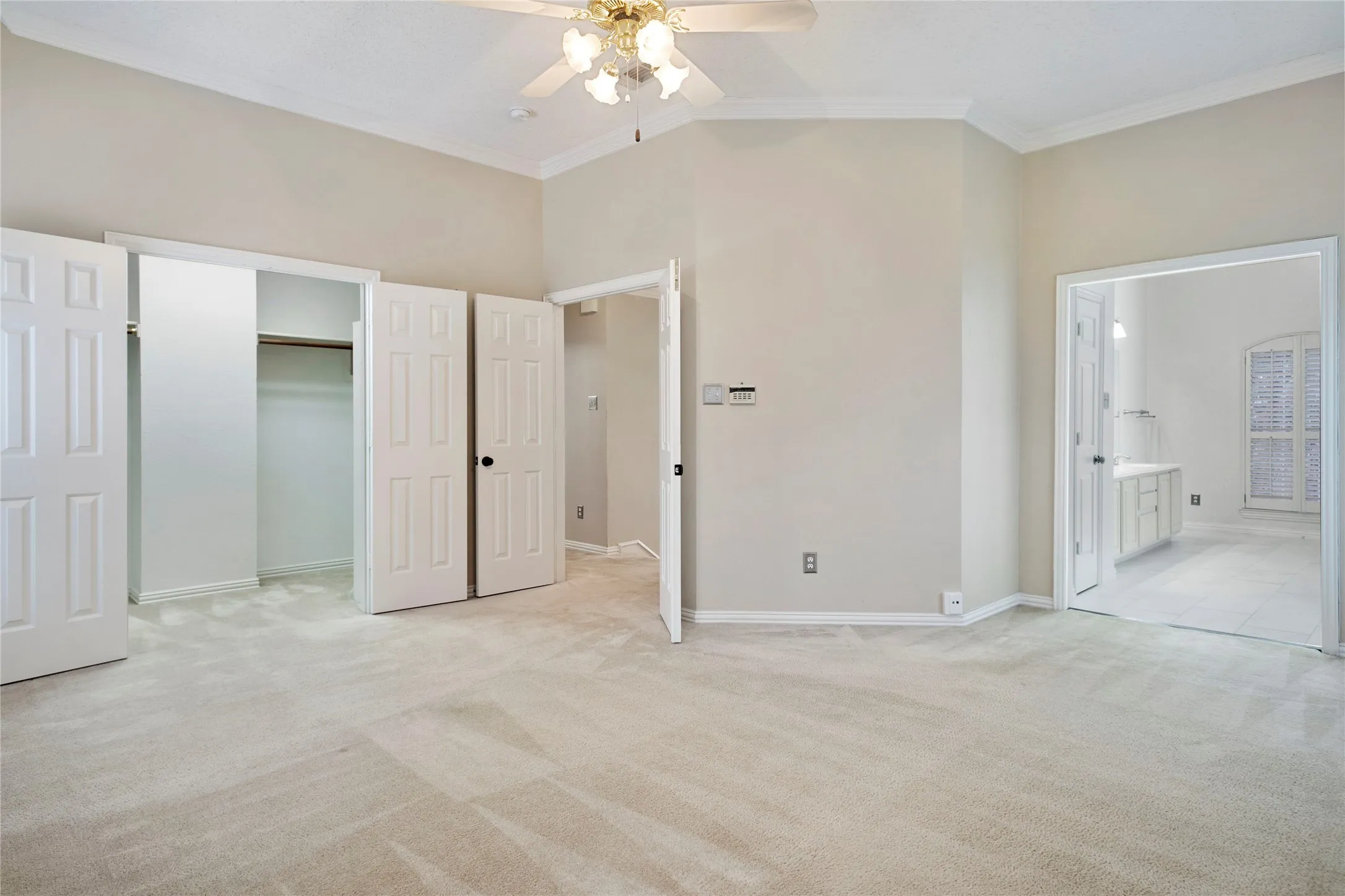 Single Family Residence For Rent in Dallas County , 3777 Meadowcreek Circle, Addison, Texas 75001, 3 Bedroom, 3 Bathroom, 2 Garage spaces, 1,949 Sqft, built in 1993, mls#21360809, Real Estate Agent in Addison, Homes For Rent in Dallas county, Homes For Rent in Addison, Realtor in Addison Texas, Real Estate Brokerage Independent Realty Texas, Luminita Cordes Realtor