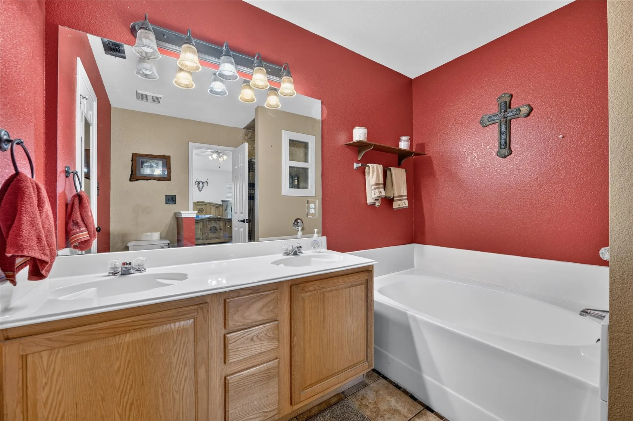 Single Family Residence For Sale in Tarrant County , 1144 Park Glen, Crowley, Texas 76036, 4 Bedroom, 2 Bathroom, 2 Garage spaces, 1,920 Sqft, built in 2003, mls#21360652, Real Estate Agent in Crowley, Homes For Sale in Tarrant county, Homes For Sale in Crowley, Realtor in Crowley Texas, Real Estate Brokerage Independent Realty Texas, Luminita Cordes Realtor