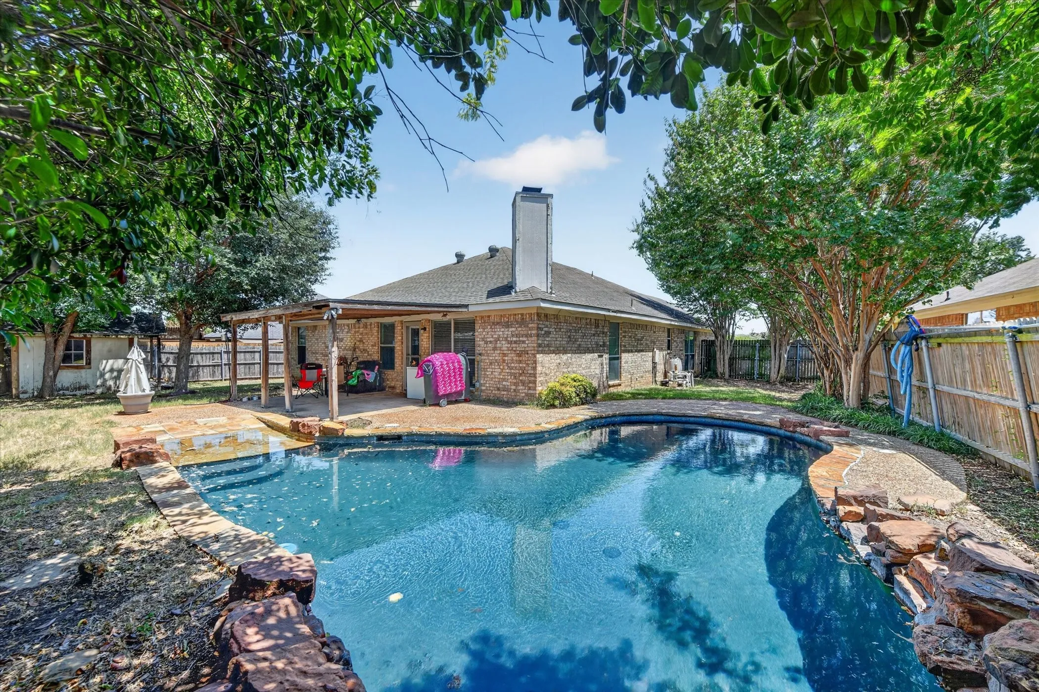 Single Family Residence For Sale in Tarrant County , 1144 Park Glen, Crowley, Texas 76036, 4 Bedroom, 2 Bathroom, 2 Garage spaces, 1,920 Sqft, built in 2003, mls#21360652, Real Estate Agent in Crowley, Homes For Sale in Tarrant county, Homes For Sale in Crowley, Realtor in Crowley Texas, Real Estate Brokerage Independent Realty Texas, Luminita Cordes Realtor