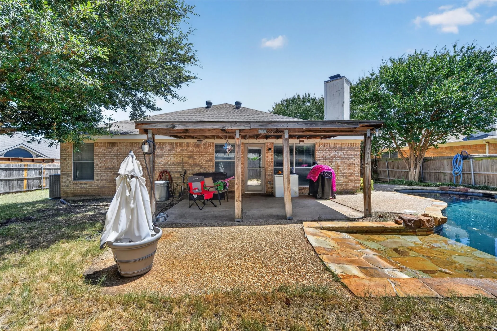 Single Family Residence For Sale in Tarrant County , 1144 Park Glen, Crowley, Texas 76036, 4 Bedroom, 2 Bathroom, 2 Garage spaces, 1,920 Sqft, built in 2003, mls#21360652, Real Estate Agent in Crowley, Homes For Sale in Tarrant county, Homes For Sale in Crowley, Realtor in Crowley Texas, Real Estate Brokerage Independent Realty Texas, Luminita Cordes Realtor