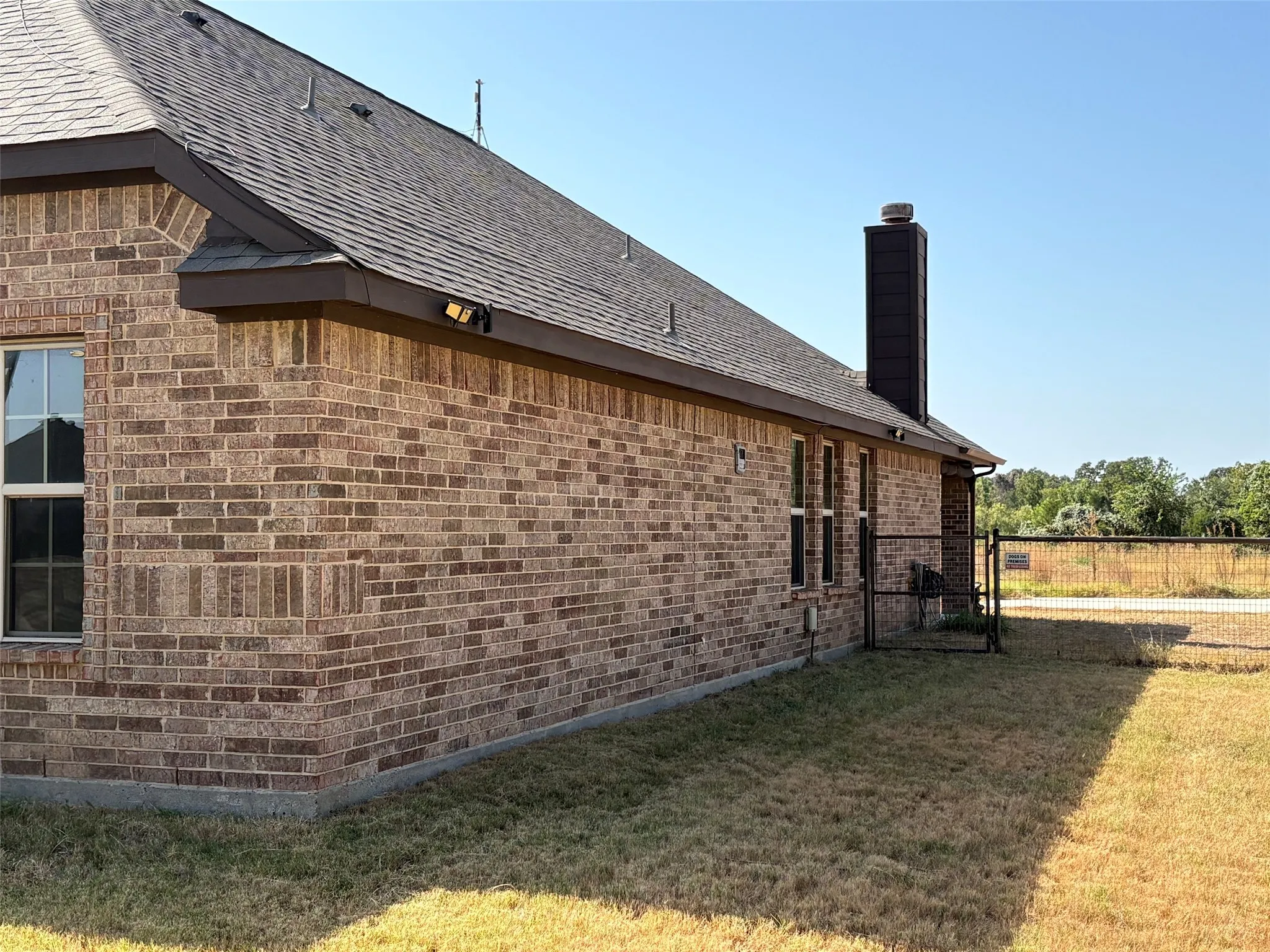 Single Family Residence For Sale in Parker County , 124 Brady Coleman Lane, Springtown, Texas 76082, 4 Bedroom, 2 Bathroom, 4 Garage spaces, 2,023 Sqft, built in 2015, mls#21360818, Real Estate Agent in Springtown, Homes For Sale in Parker county, Homes For Sale in Springtown, Realtor in Springtown Texas, Real Estate Brokerage Independent Realty Texas, Luminita Cordes Realtor