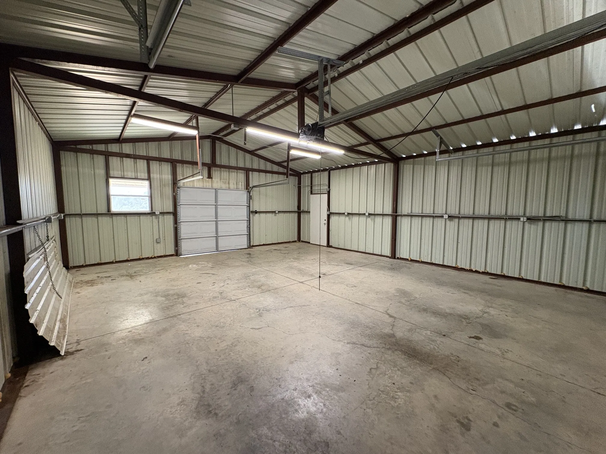 Single Family Residence For Sale in Parker County , 124 Brady Coleman Lane, Springtown, Texas 76082, 4 Bedroom, 2 Bathroom, 4 Garage spaces, 2,023 Sqft, built in 2015, mls#21360818, Real Estate Agent in Springtown, Homes For Sale in Parker county, Homes For Sale in Springtown, Realtor in Springtown Texas, Real Estate Brokerage Independent Realty Texas, Luminita Cordes Realtor