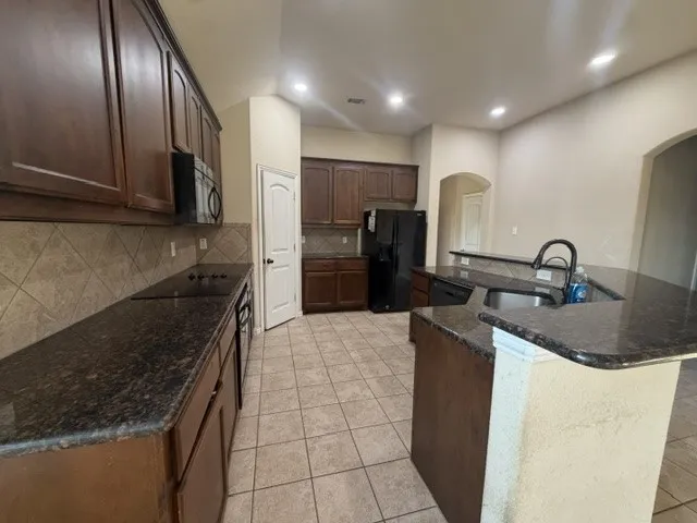 Single Family Residence For Sale in Parker County , 124 Brady Coleman Lane, Springtown, Texas 76082, 4 Bedroom, 2 Bathroom, 4 Garage spaces, 2,023 Sqft, built in 2015, mls#21360818, Real Estate Agent in Springtown, Homes For Sale in Parker county, Homes For Sale in Springtown, Realtor in Springtown Texas, Real Estate Brokerage Independent Realty Texas, Luminita Cordes Realtor