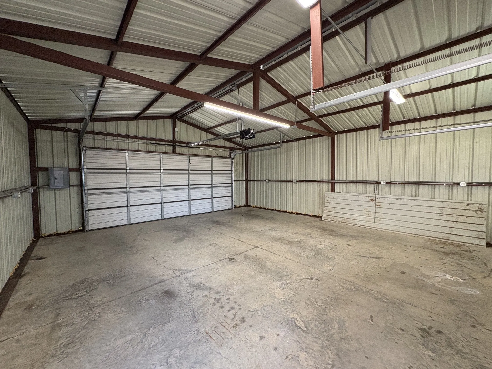 Single Family Residence For Sale in Parker County , 124 Brady Coleman Lane, Springtown, Texas 76082, 4 Bedroom, 2 Bathroom, 4 Garage spaces, 2,023 Sqft, built in 2015, mls#21360818, Real Estate Agent in Springtown, Homes For Sale in Parker county, Homes For Sale in Springtown, Realtor in Springtown Texas, Real Estate Brokerage Independent Realty Texas, Luminita Cordes Realtor