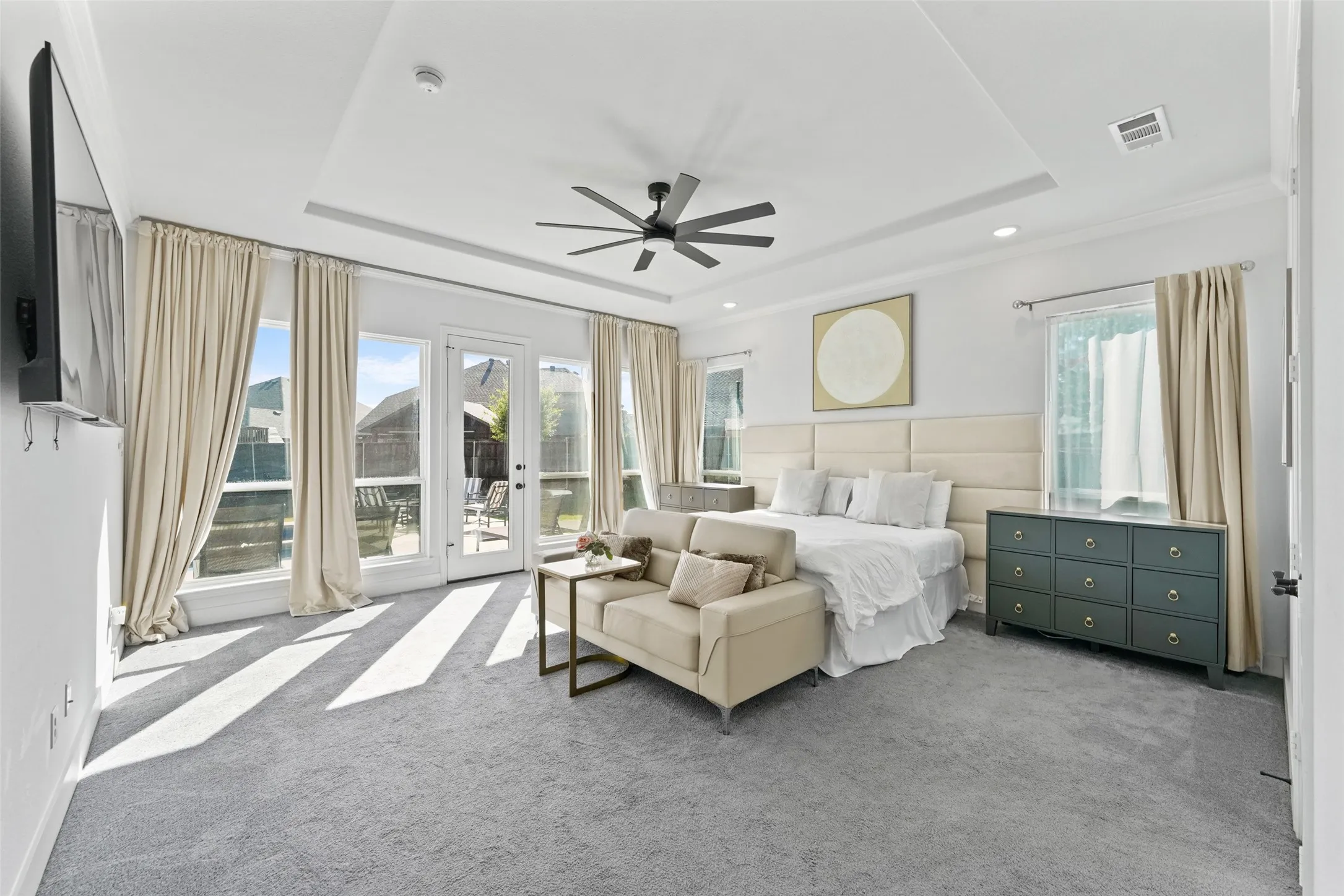 Single Family Residence For Sale in Denton County , 1737 Frisco Hills Boulevard, Little Elm, Texas 75068, 5 Bedroom, 5 Bathroom, 3 Garage spaces, 4,727 Sqft, built in 2018, mls#21360783, Real Estate Agent in Little Elm, Homes For Sale in Denton county, Homes For Sale in Little Elm, Realtor in Little Elm Texas, Real Estate Brokerage Independent Realty Texas, Luminita Cordes Realtor