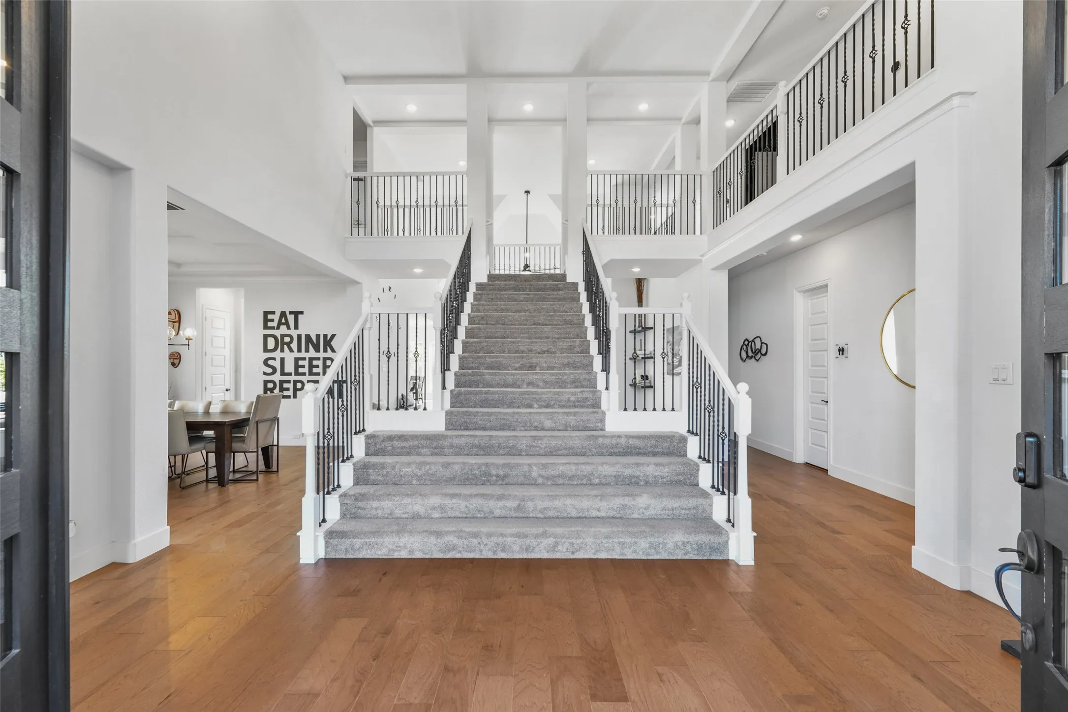 Single Family Residence For Sale in Denton County , 1737 Frisco Hills Boulevard, Little Elm, Texas 75068, 5 Bedroom, 5 Bathroom, 3 Garage spaces, 4,727 Sqft, built in 2018, mls#21360783, Real Estate Agent in Little Elm, Homes For Sale in Denton county, Homes For Sale in Little Elm, Realtor in Little Elm Texas, Real Estate Brokerage Independent Realty Texas, Luminita Cordes Realtor