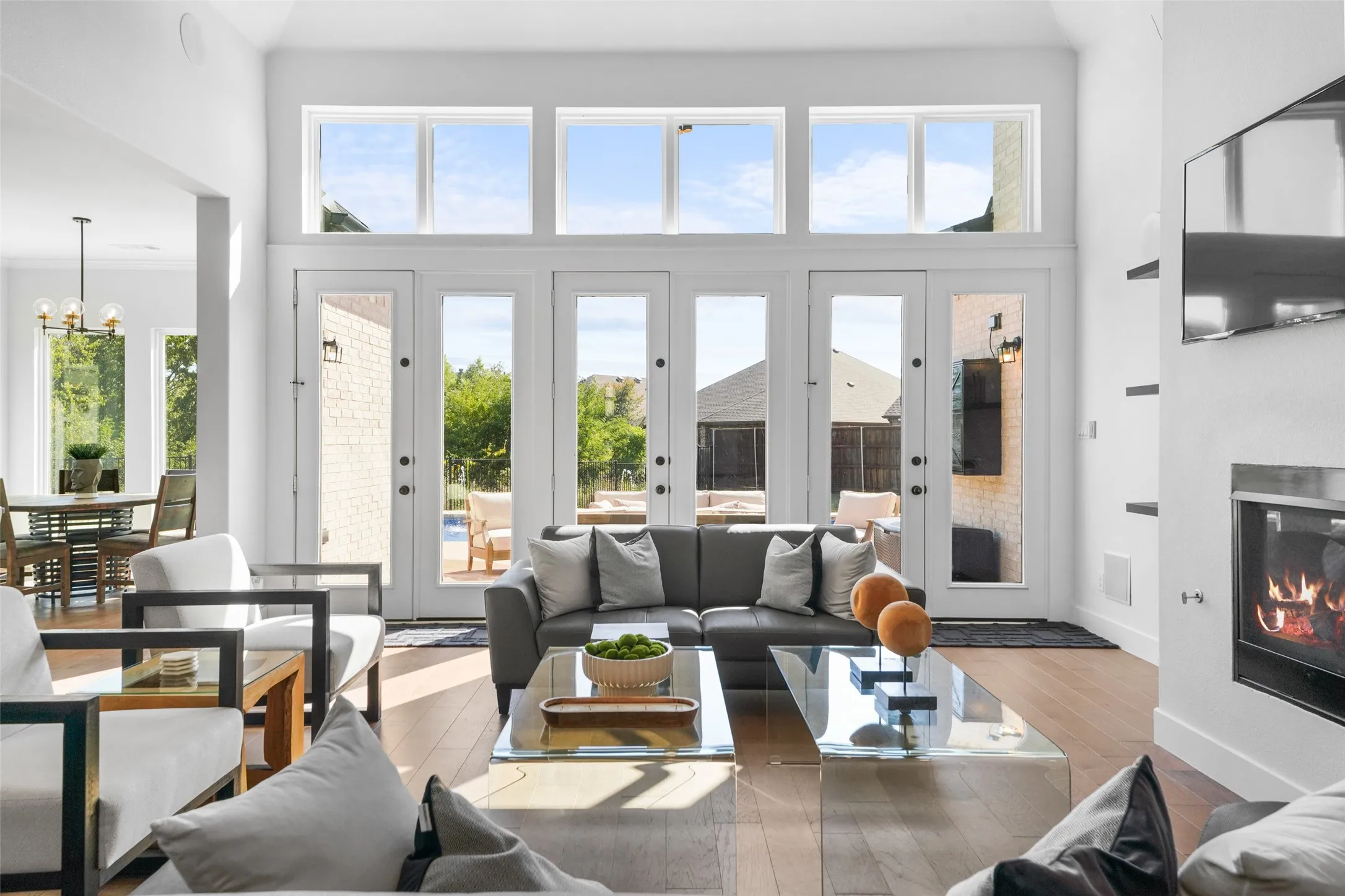 Single Family Residence For Sale in Denton County , 1737 Frisco Hills Boulevard, Little Elm, Texas 75068, 5 Bedroom, 5 Bathroom, 3 Garage spaces, 4,727 Sqft, built in 2018, mls#21360783, Real Estate Agent in Little Elm, Homes For Sale in Denton county, Homes For Sale in Little Elm, Realtor in Little Elm Texas, Real Estate Brokerage Independent Realty Texas, Luminita Cordes Realtor