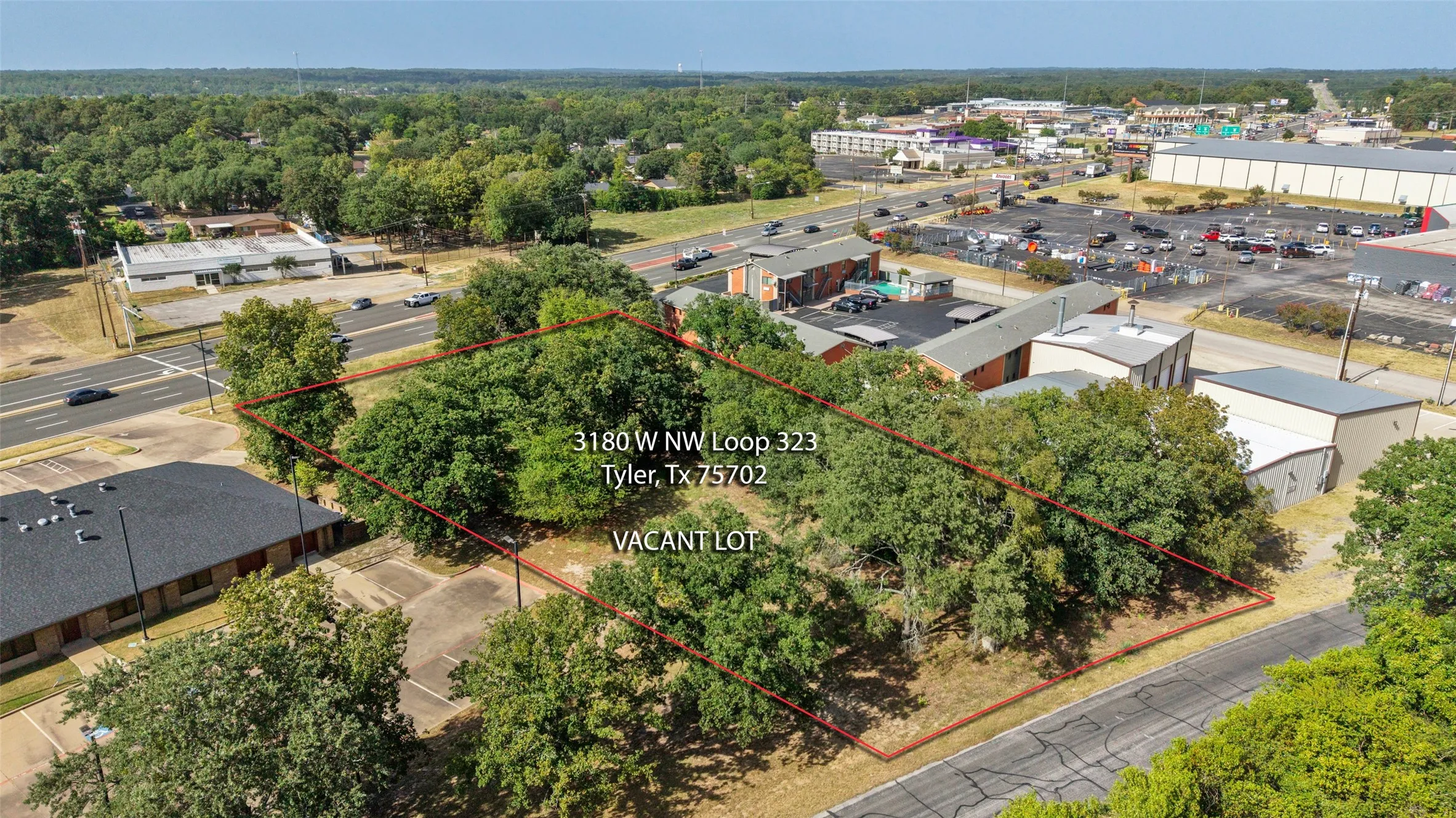 Opportunity to expand! 3180 W NW LOOP 323 TYLER Adjacent 1.01-acre commercial lot available SEPARATELY for $110,000. Lot is NOT included in the building’s listed price.