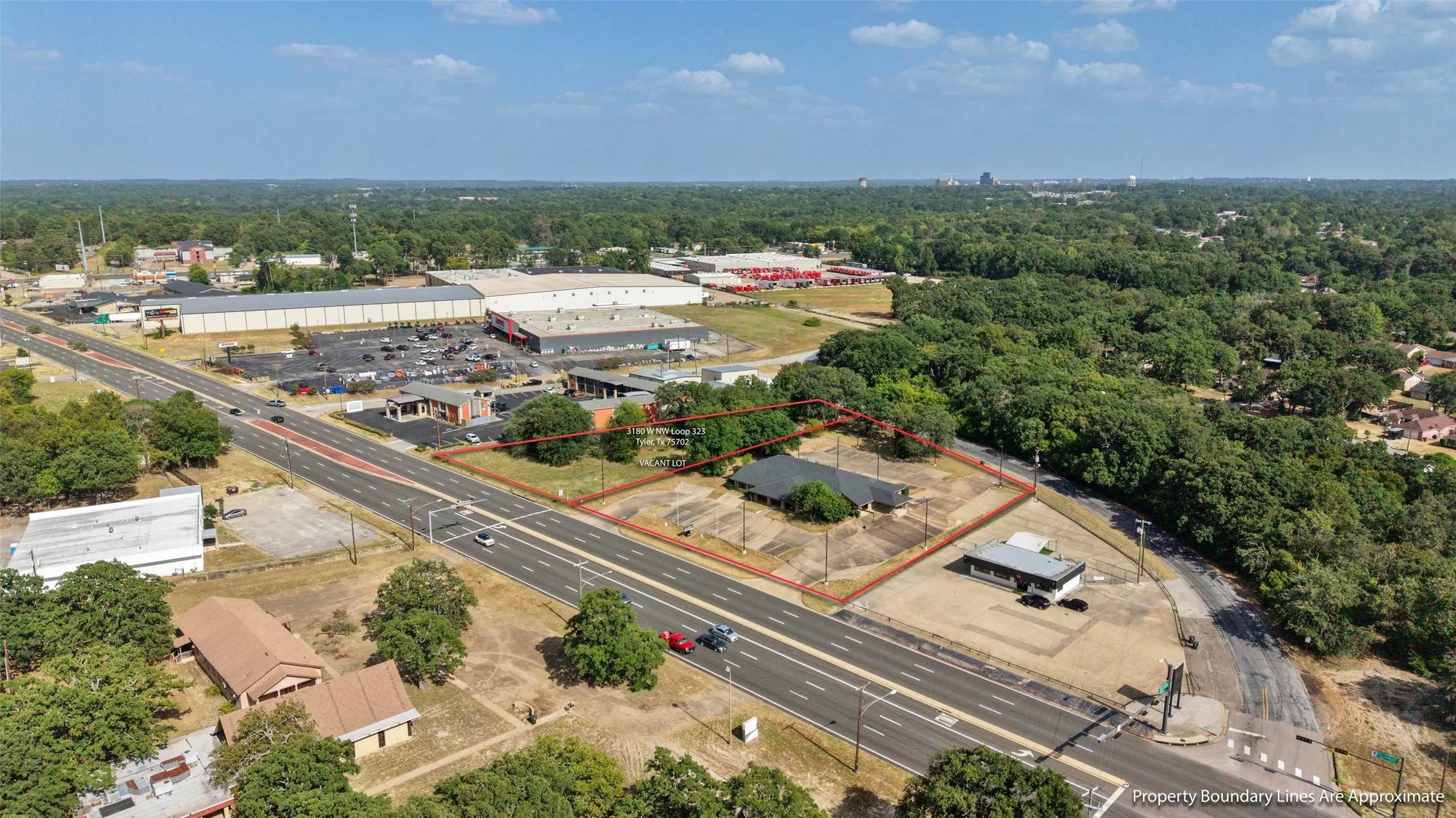 Opportunity to expand! 3180 W NW LOOP 323 TYLER Adjacent 1.01-acre commercial lot available SEPARATELY for $110,000. Lot is NOT included in the building’s listed price.