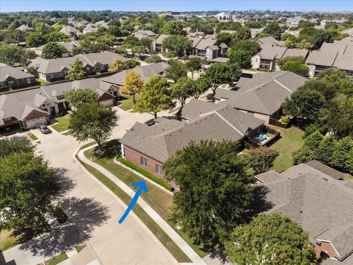 Townhouse For Sale in Collin County , 2829 Mott Street, Plano, Texas 75025, 2 Bedroom, 2 Bathroom, 2 Garage spaces, 1,562 Sqft, built in 2007, mls#21358330, Real Estate Agent in Plano, Homes For Sale in Collin county, Homes For Sale in Plano, Realtor in Plano Texas, Real Estate Brokerage Independent Realty Texas, Luminita Cordes Realtor